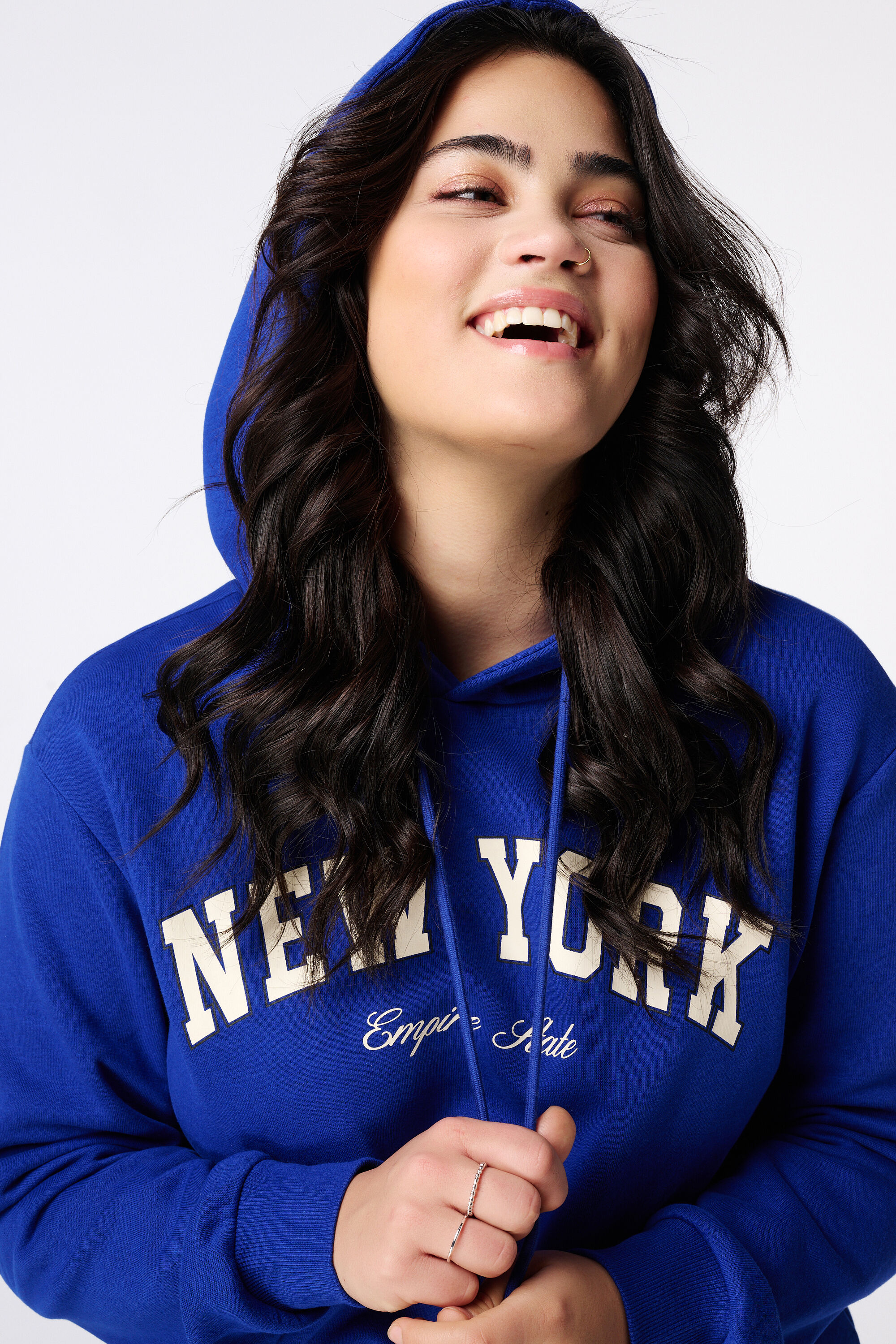 Sweat &agrave; capuche avec texte image number 4