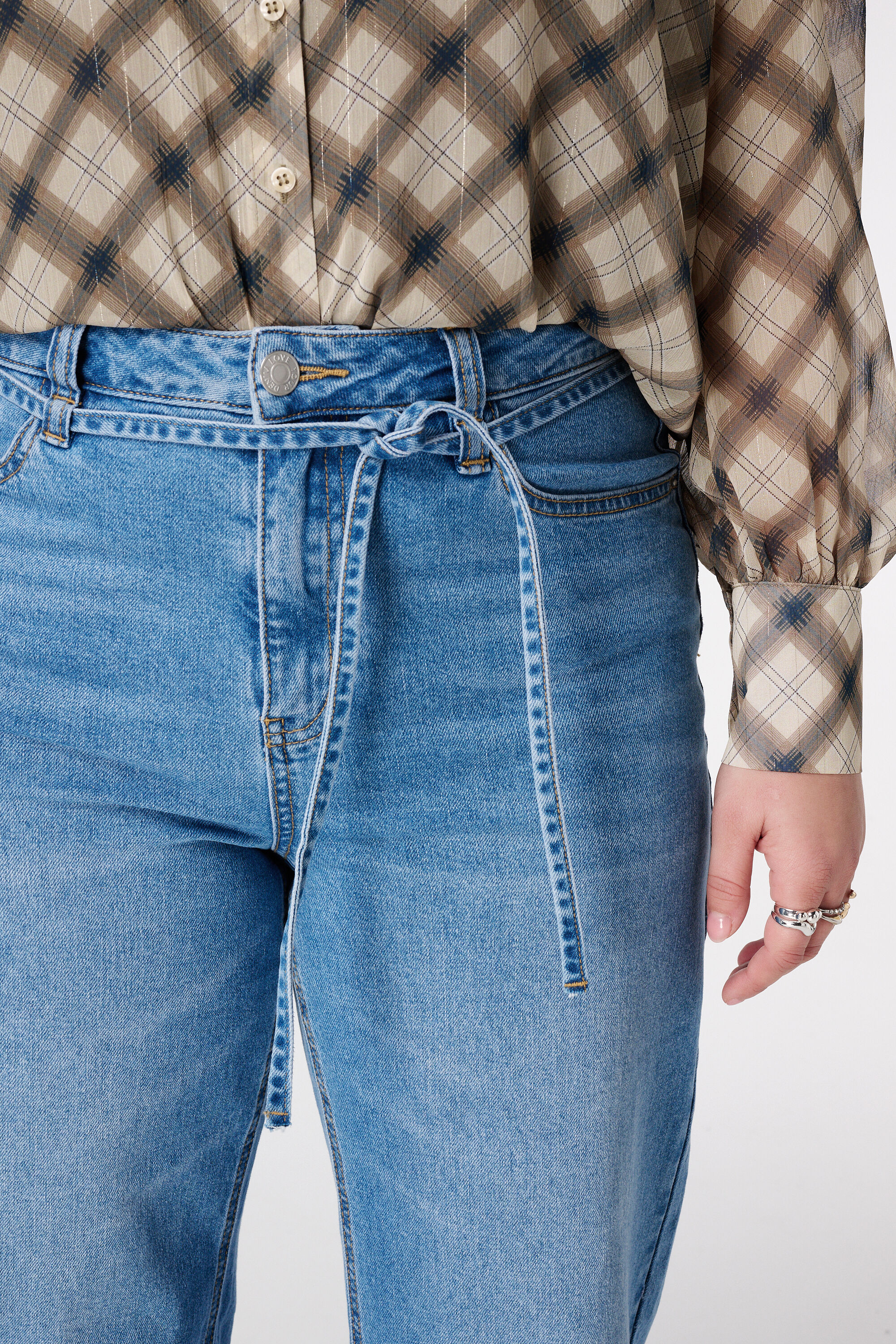 Jean large avec lien &agrave; nouer image number 4