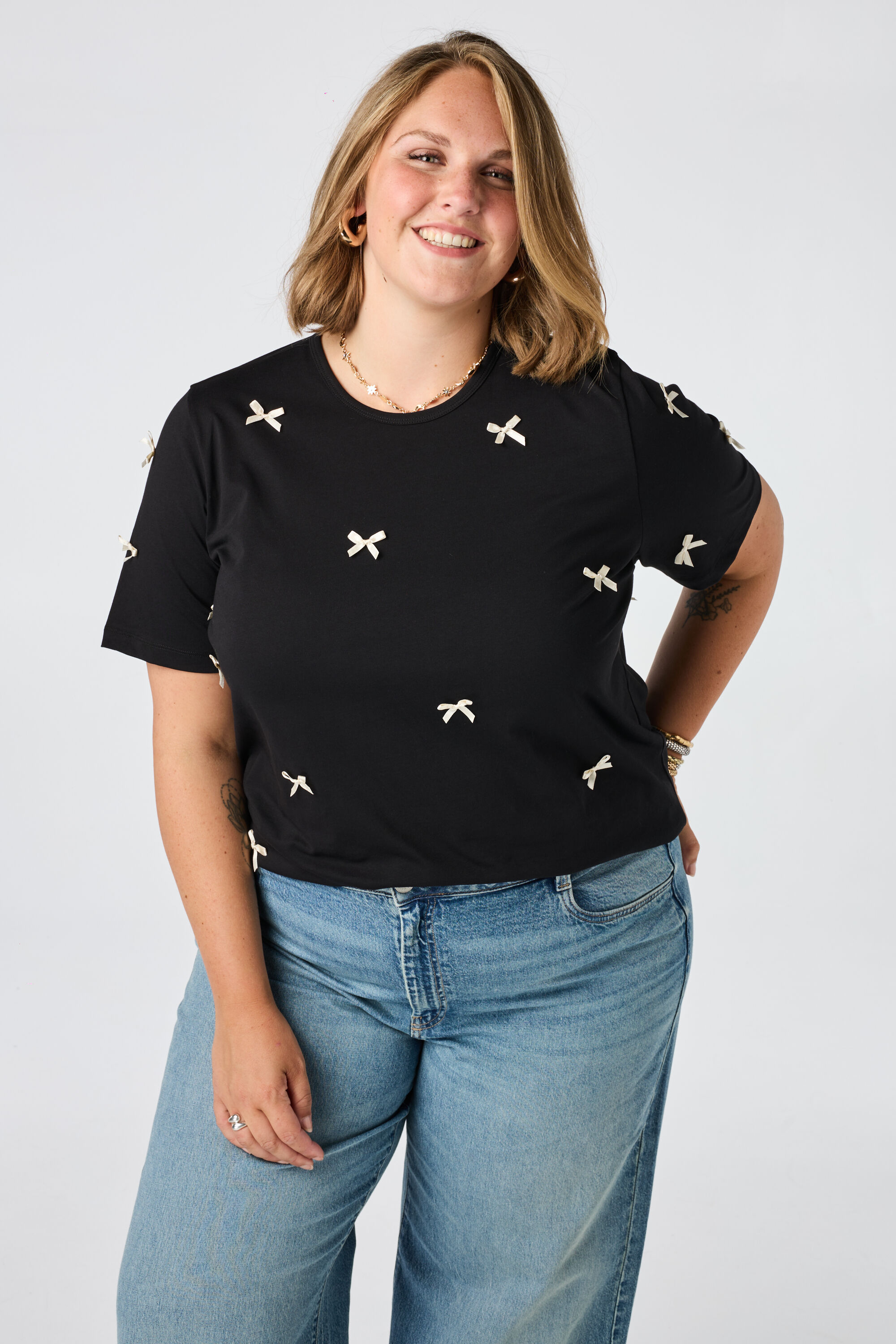 T shirt avec n&oelig;uds en satin