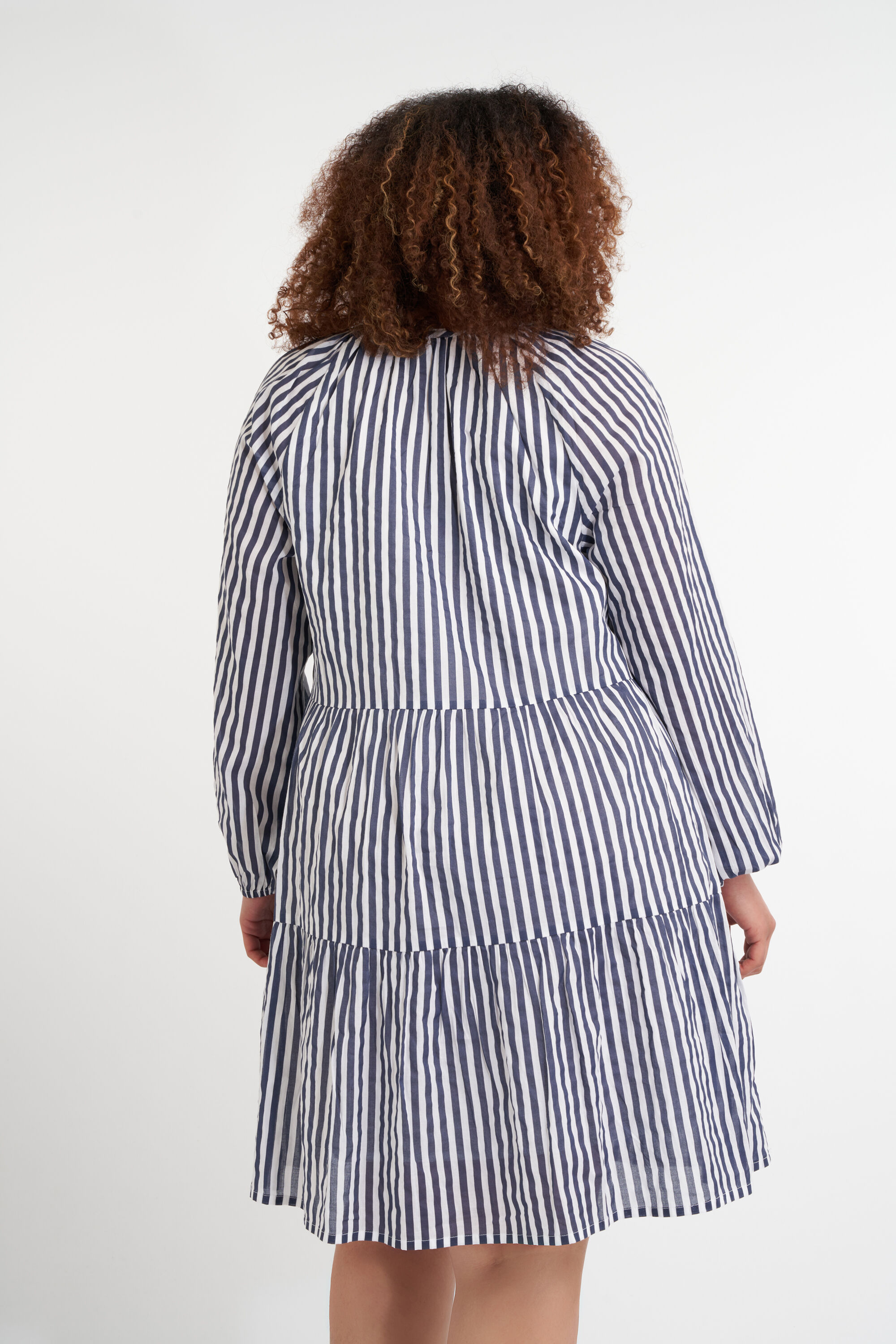 Robe ray&eacute;e image number 4