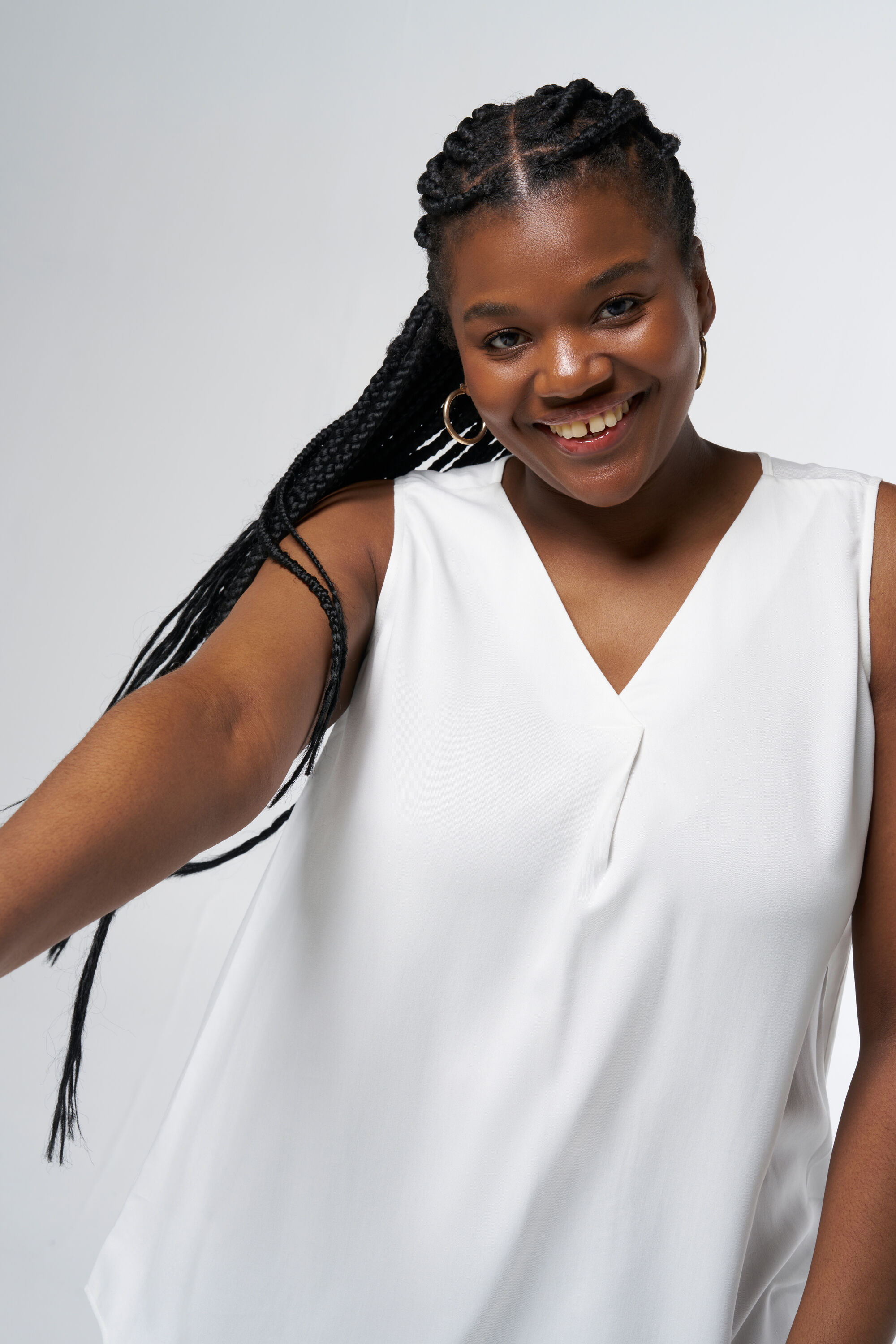 Chemisier sans manches &agrave; col en V image number 6