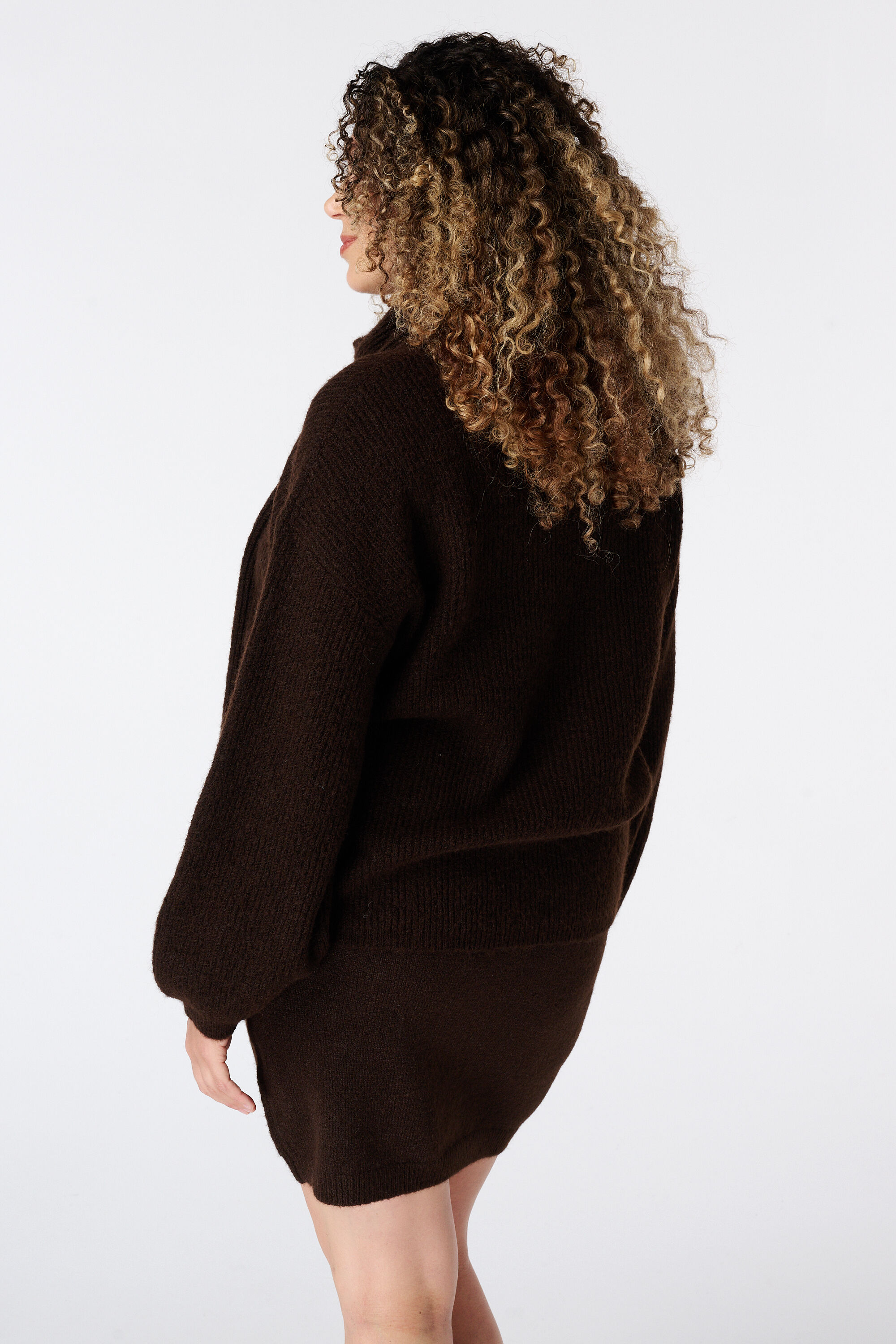 Pull avec &eacute;charpe assortie image number 3