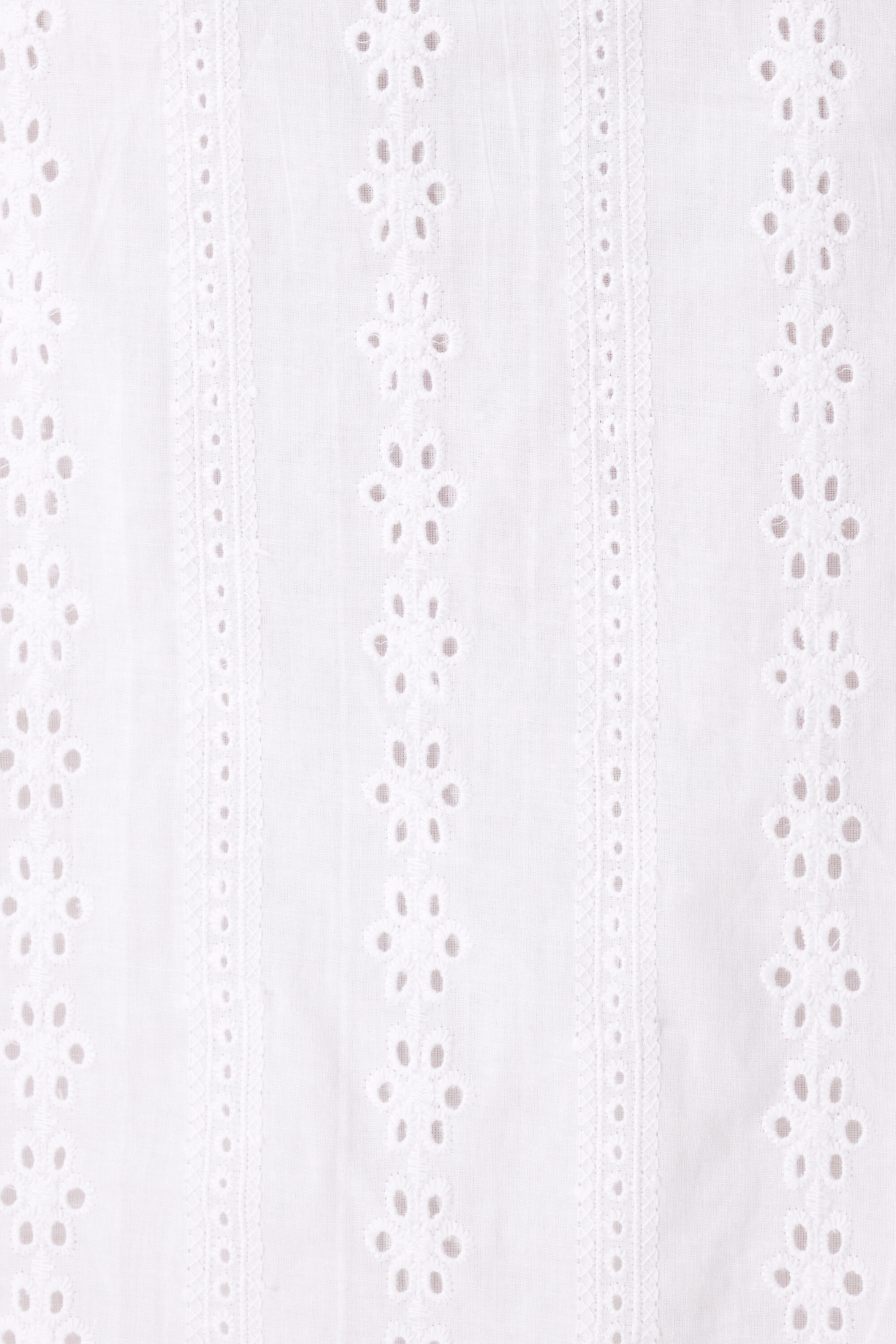 Robe en broderie anglaise image number 6