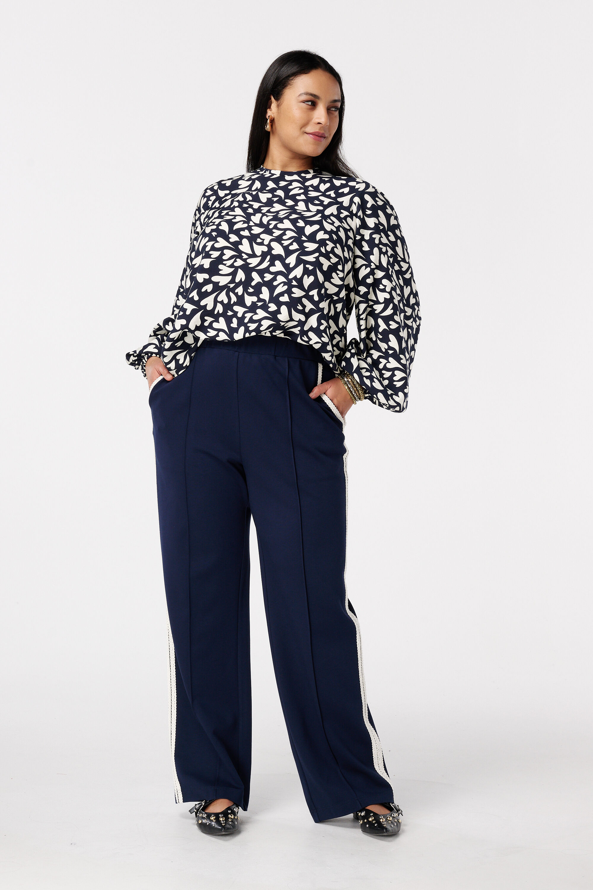 Chemisier &agrave; pois avec cordon image number 5