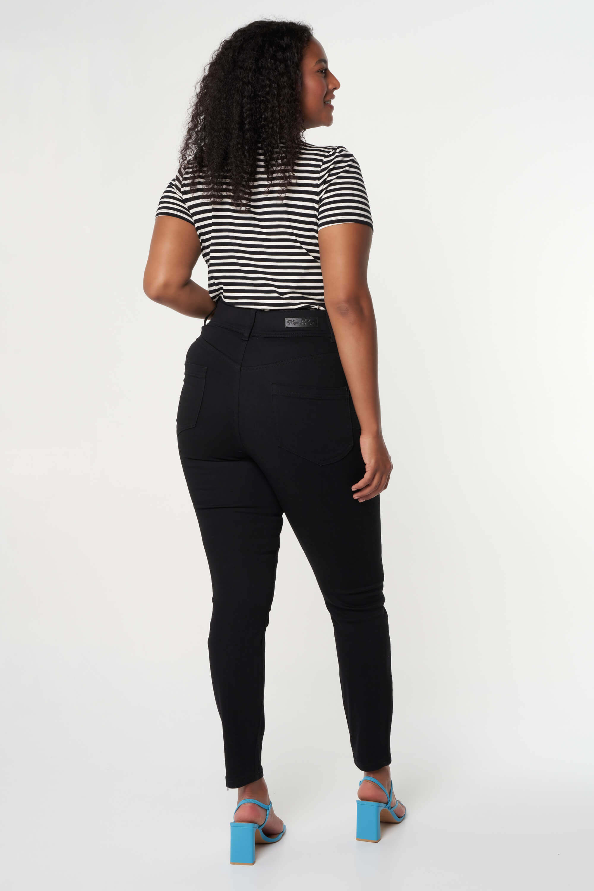 Jeans skinny moulant SCULPTS image number 4