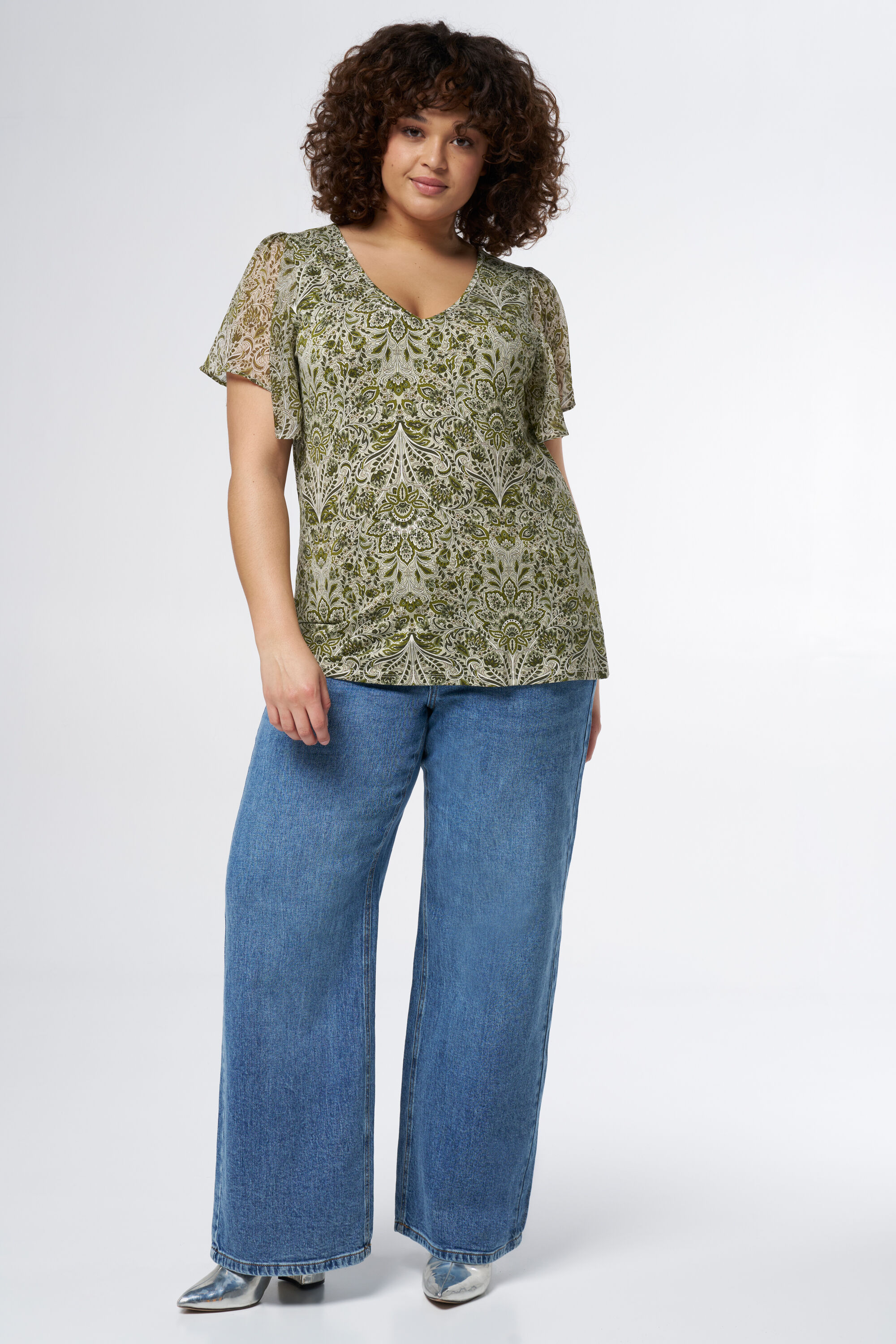 Haut &agrave; imprim&eacute; floral image number 5