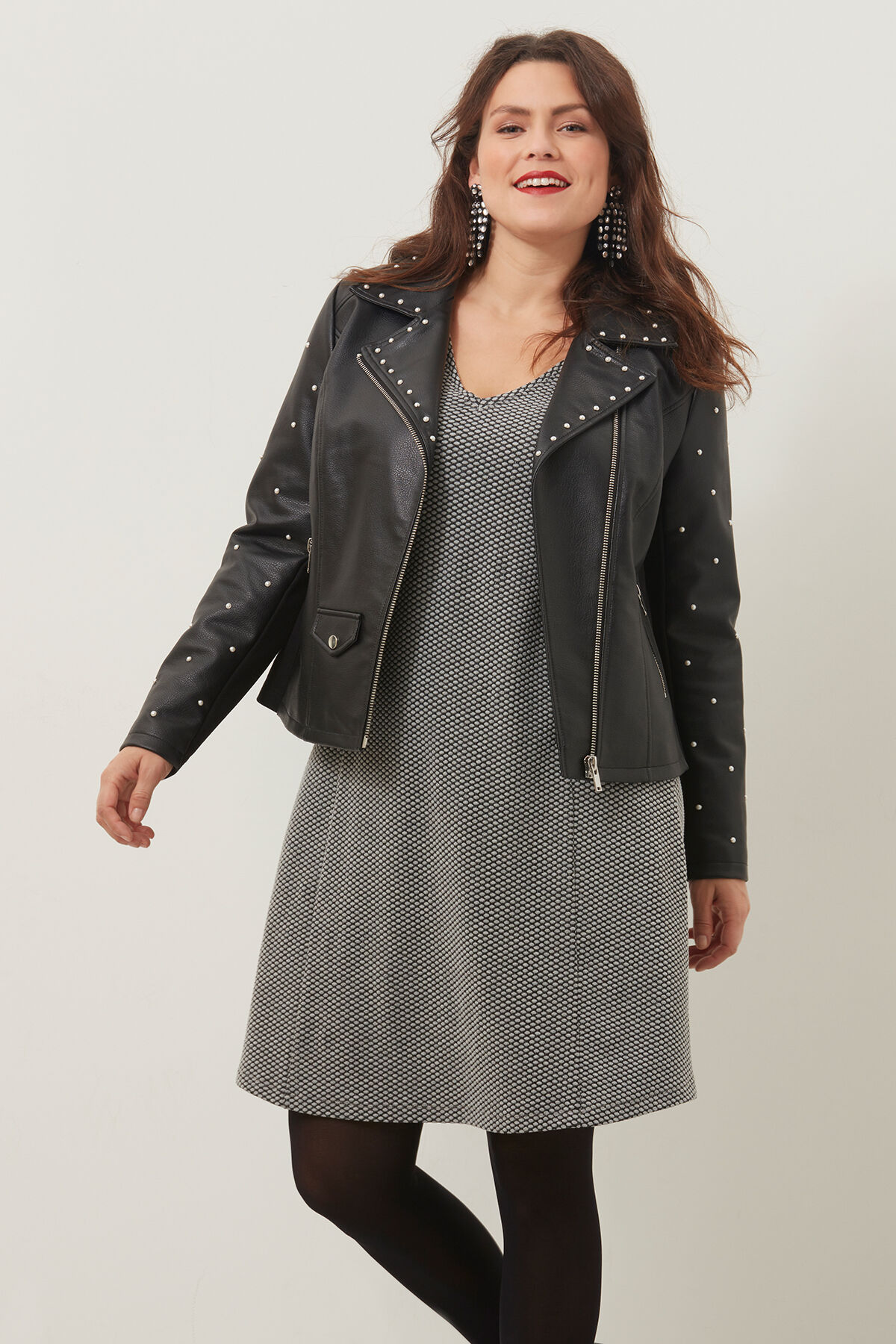 Veste en simili cuir avec perles image number 4