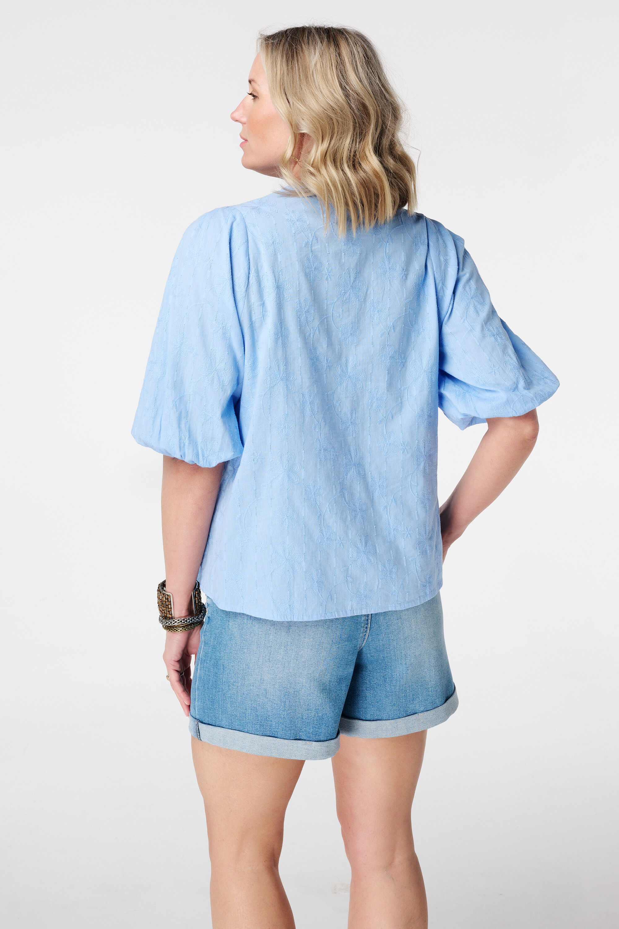 Blouse &agrave; manches courtes image number 3