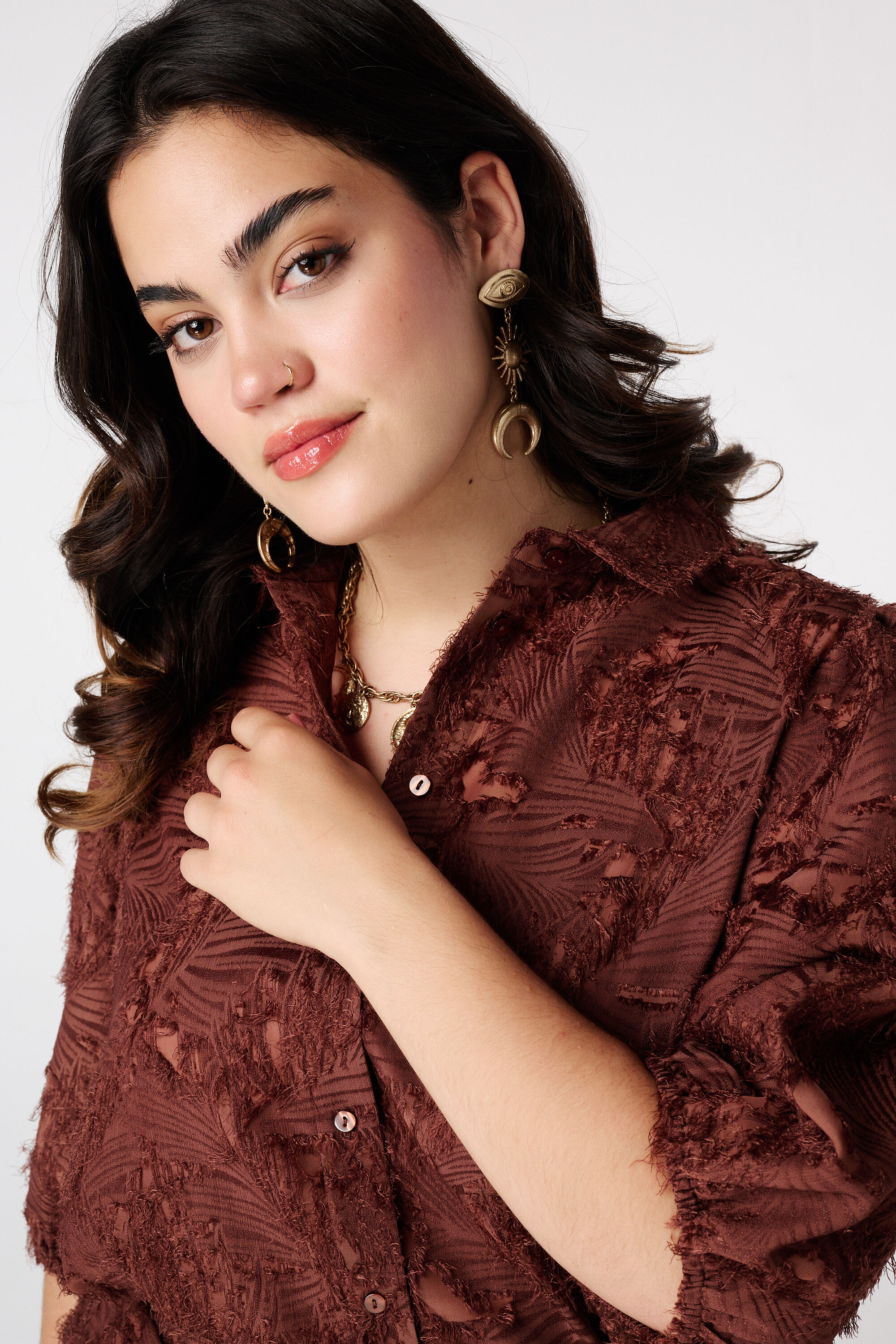 Blouse structur&eacute;e &agrave; manches ballon image number 4