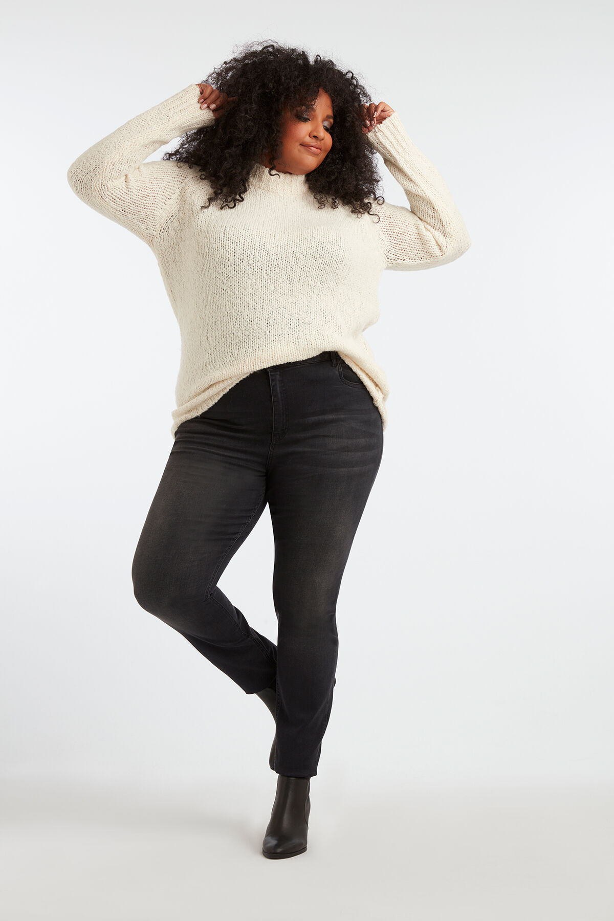 Pull-over &agrave; col rond image number 3