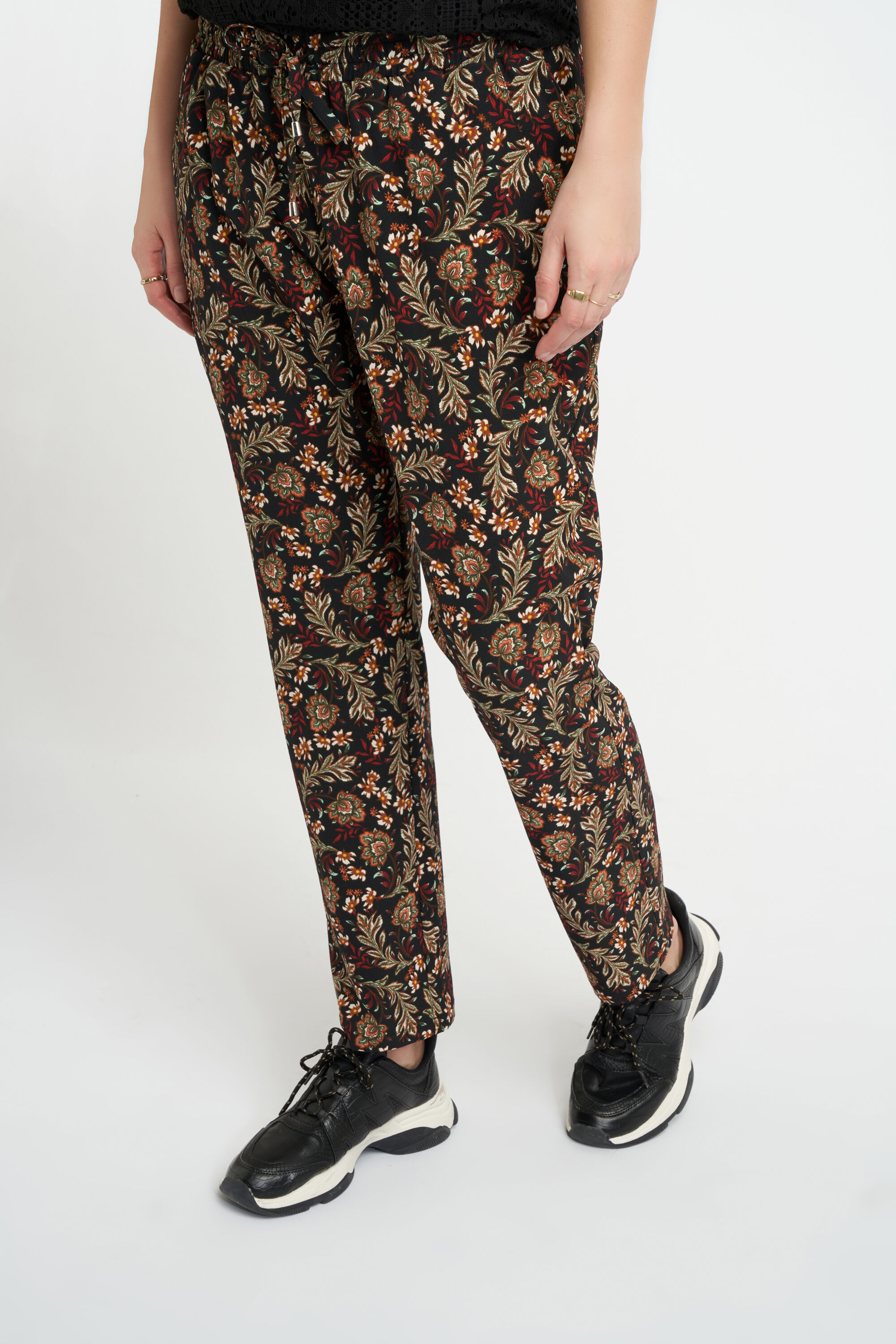 Pantalon ample  image number 4