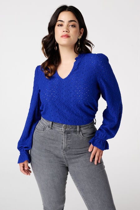 Top avec détails de broderie  Top avec détails de broderie