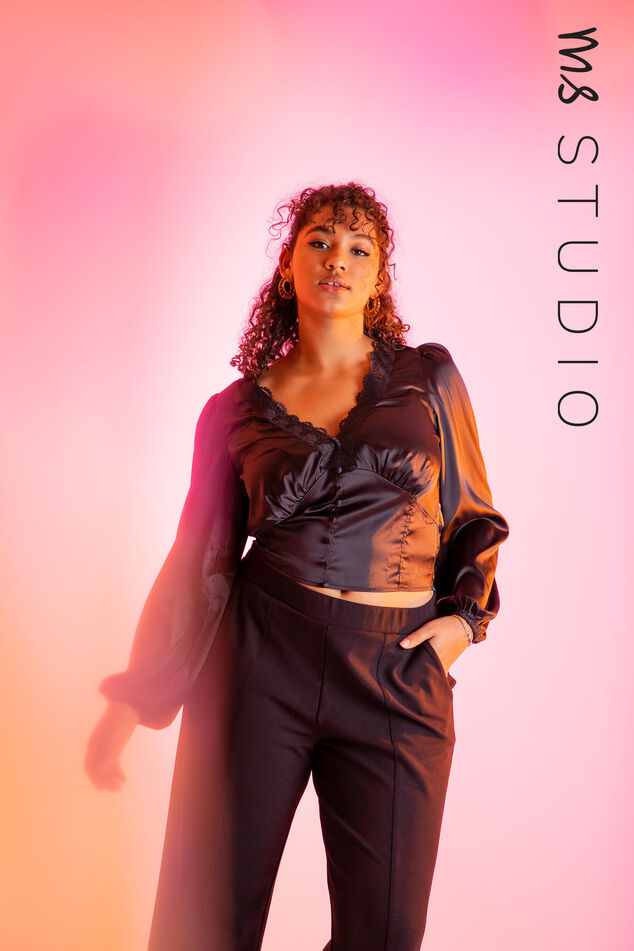 Chemisier court en dentelle image number 0