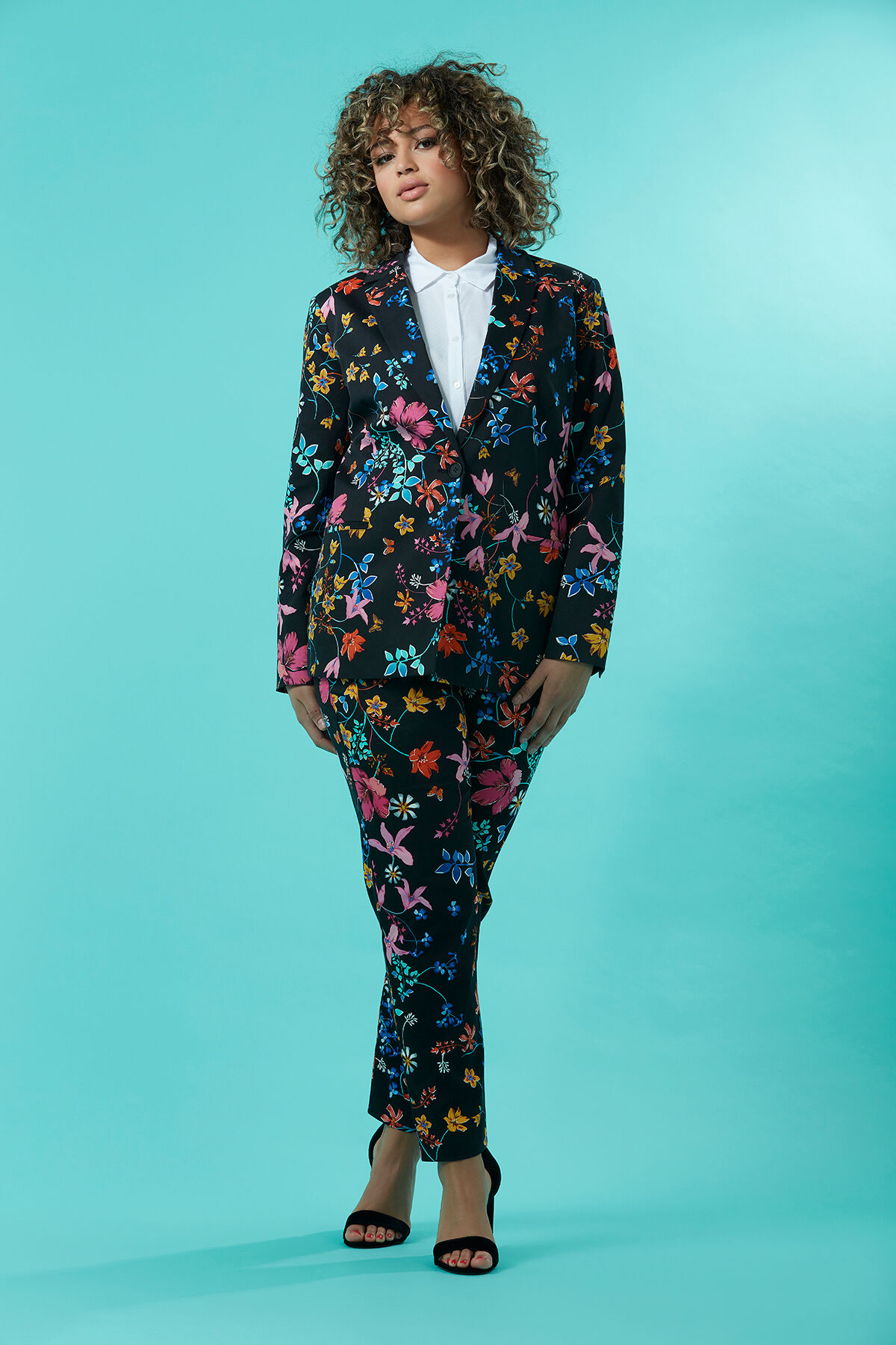Blazer avec imprim&eacute; floral image number 4