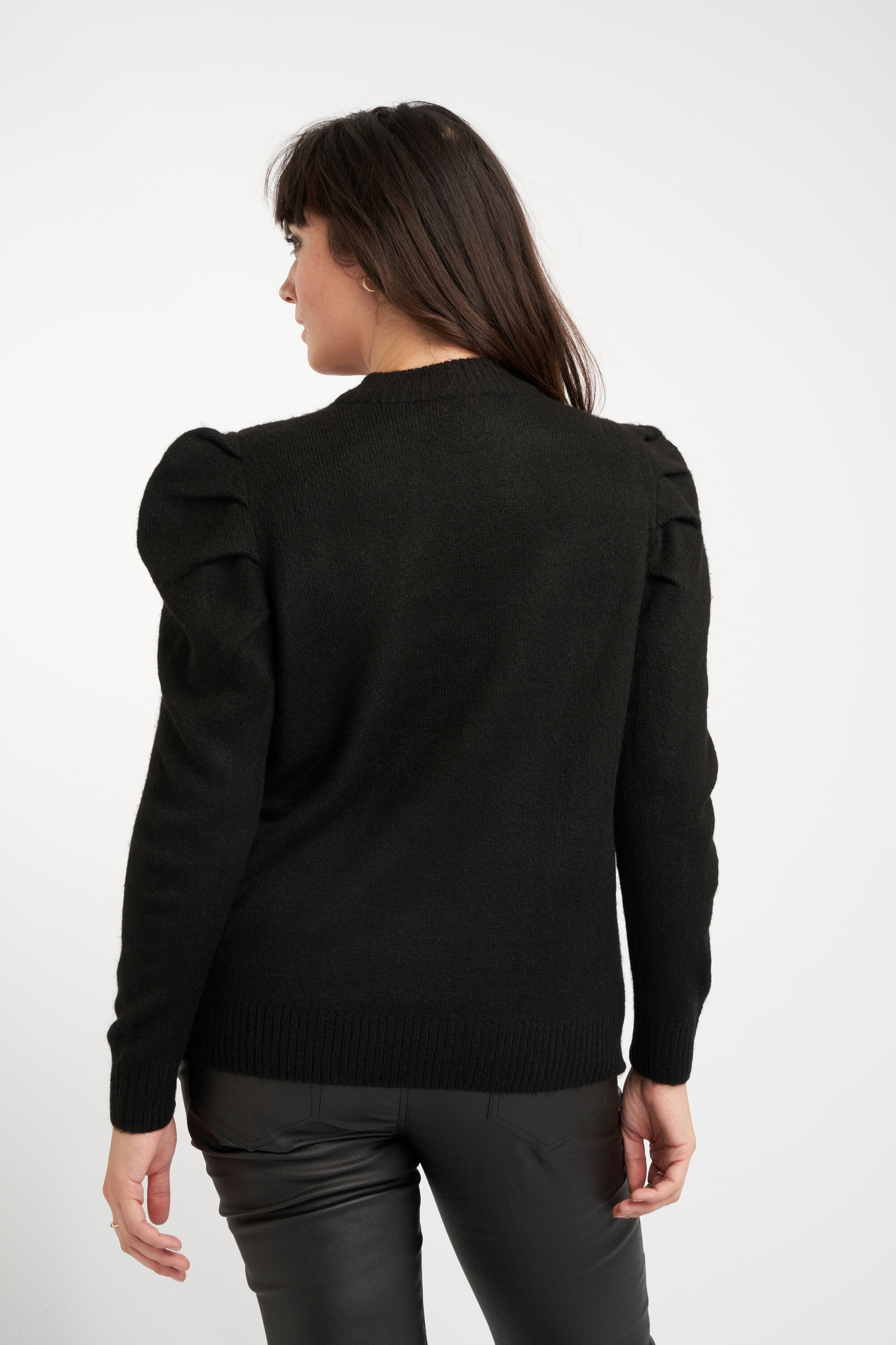 Pull &agrave; manches bouffantes  image number 3