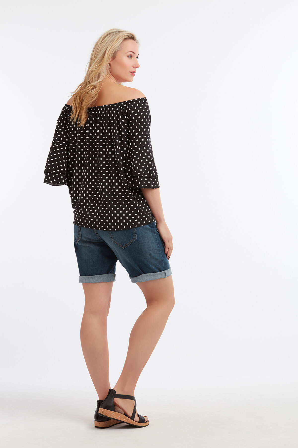 Haut &agrave; &eacute;paules d&eacute;nud&eacute;es image number 4