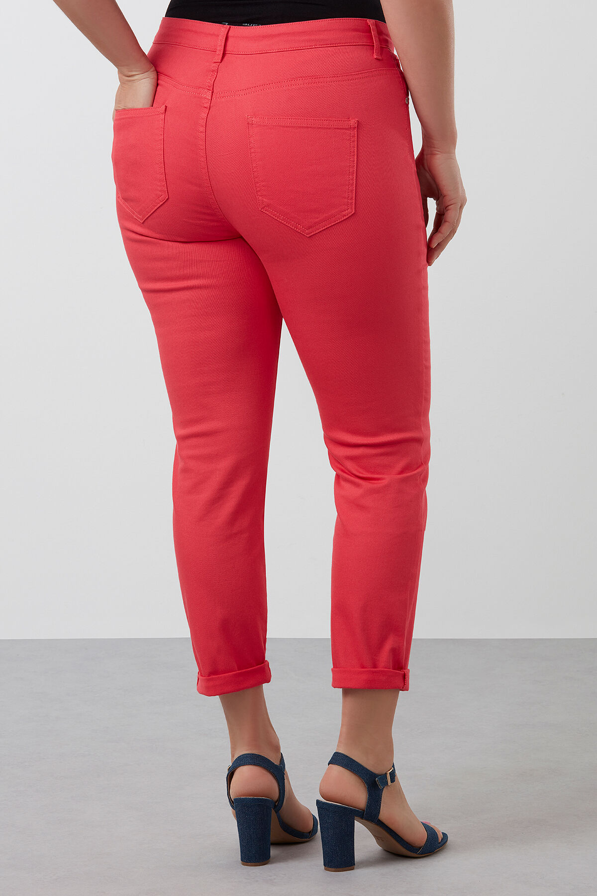 Pantalon serg&eacute; &agrave; coupe super skinny image number 3