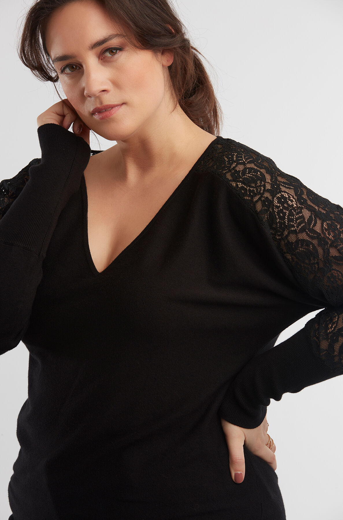 Pull-over avec dentelle image number 3