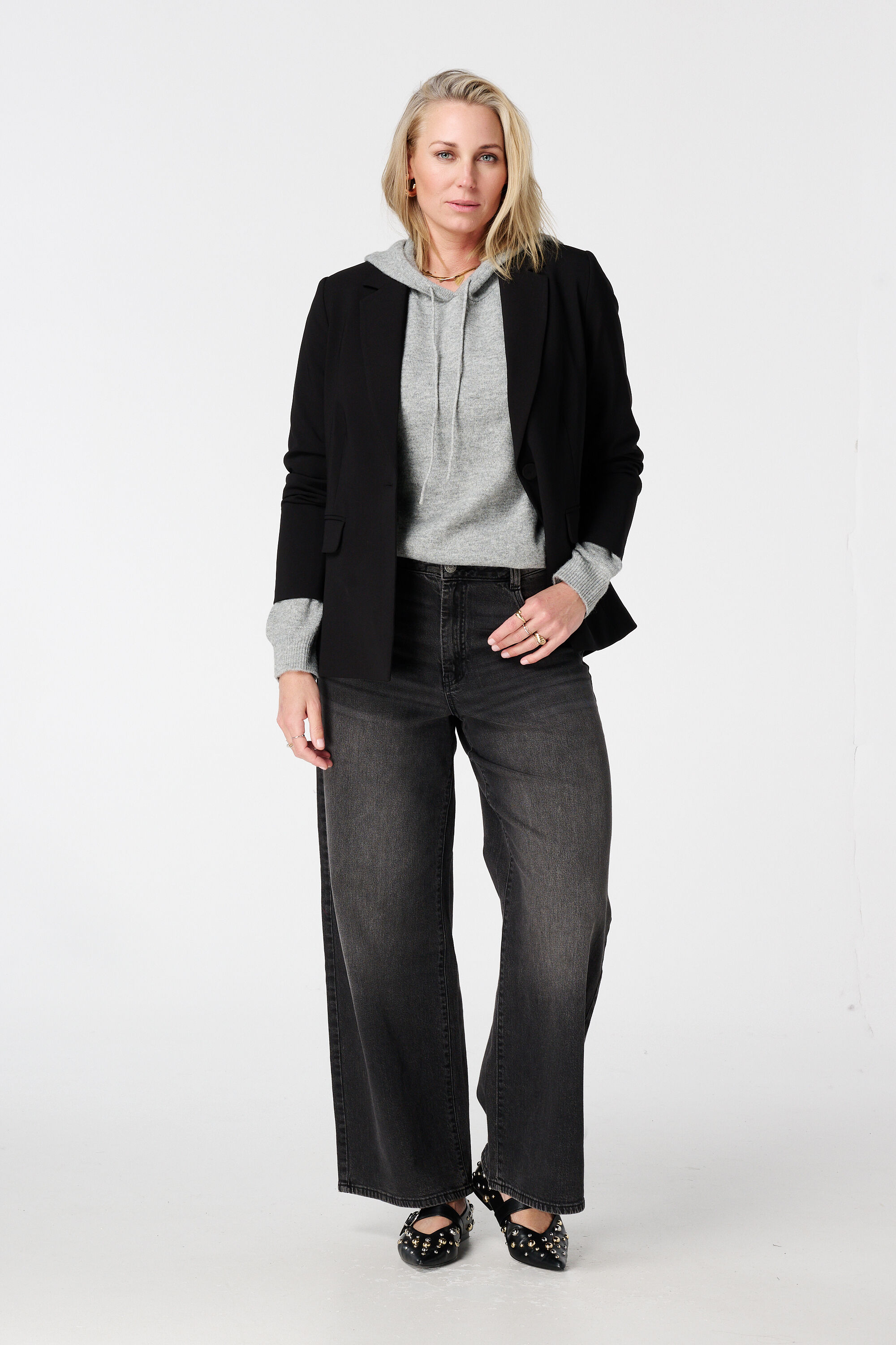 Sweat &agrave; capuche en maille image number 5