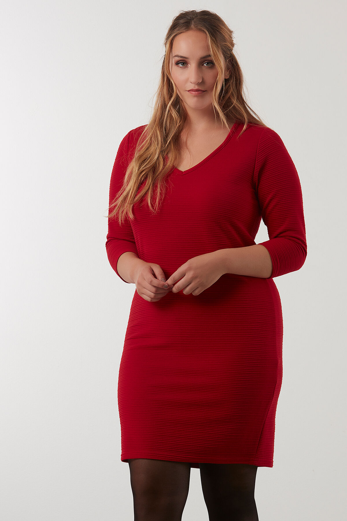 Robe c&ocirc;tel&eacute;e basique   image number 0