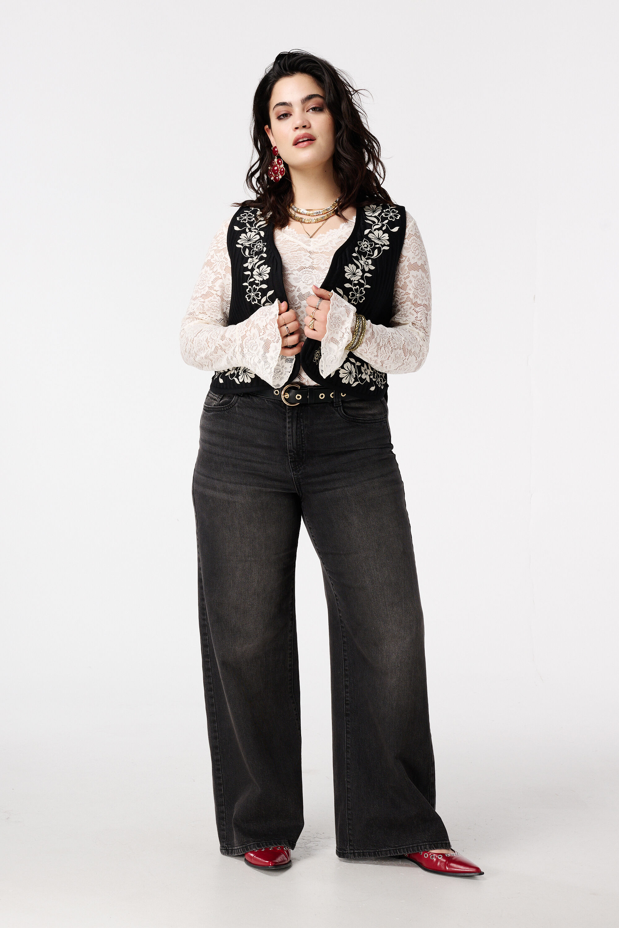 Gilet avec broderie image number 5