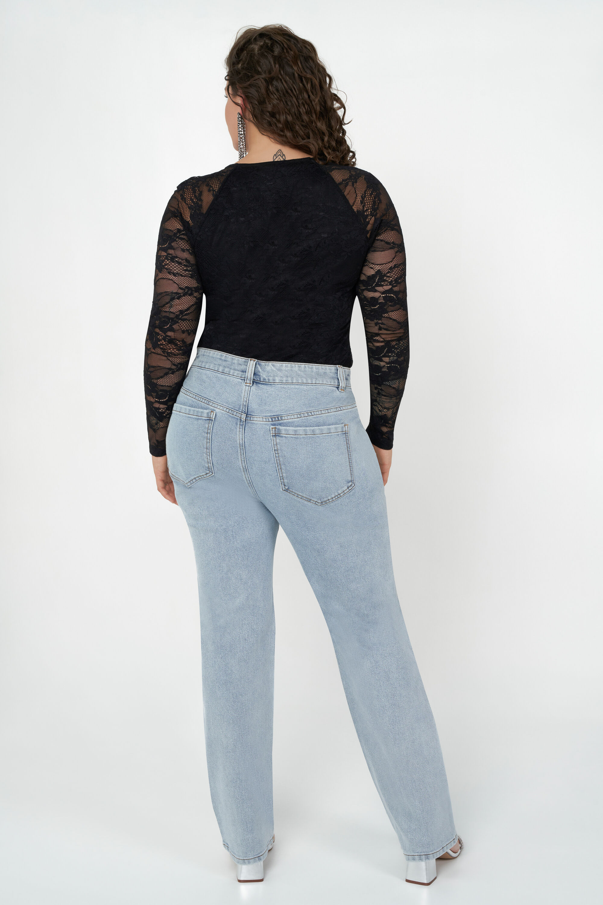 Body avec dentelle image number 3