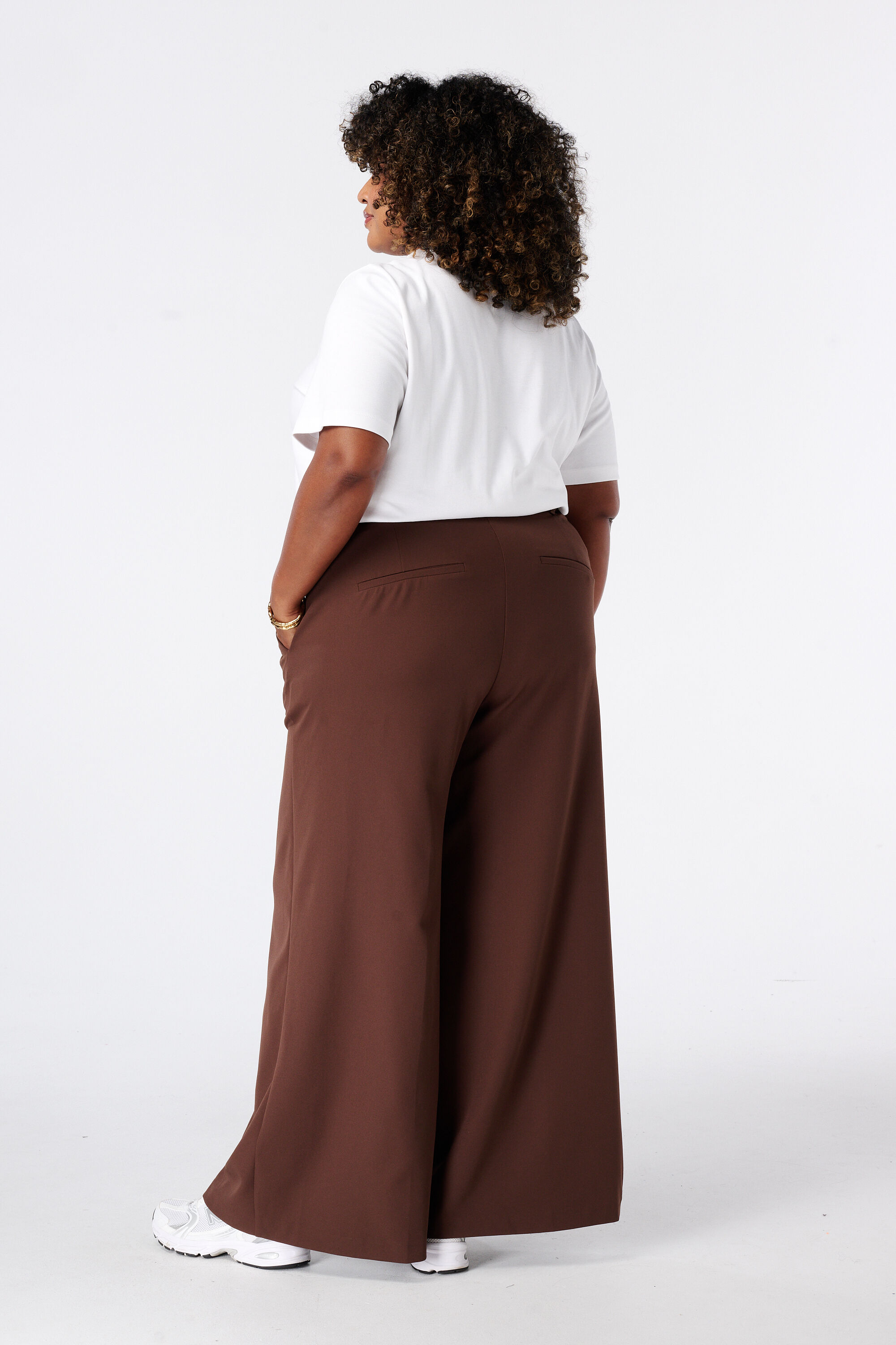 Pantalon large avec ceinture image number 3