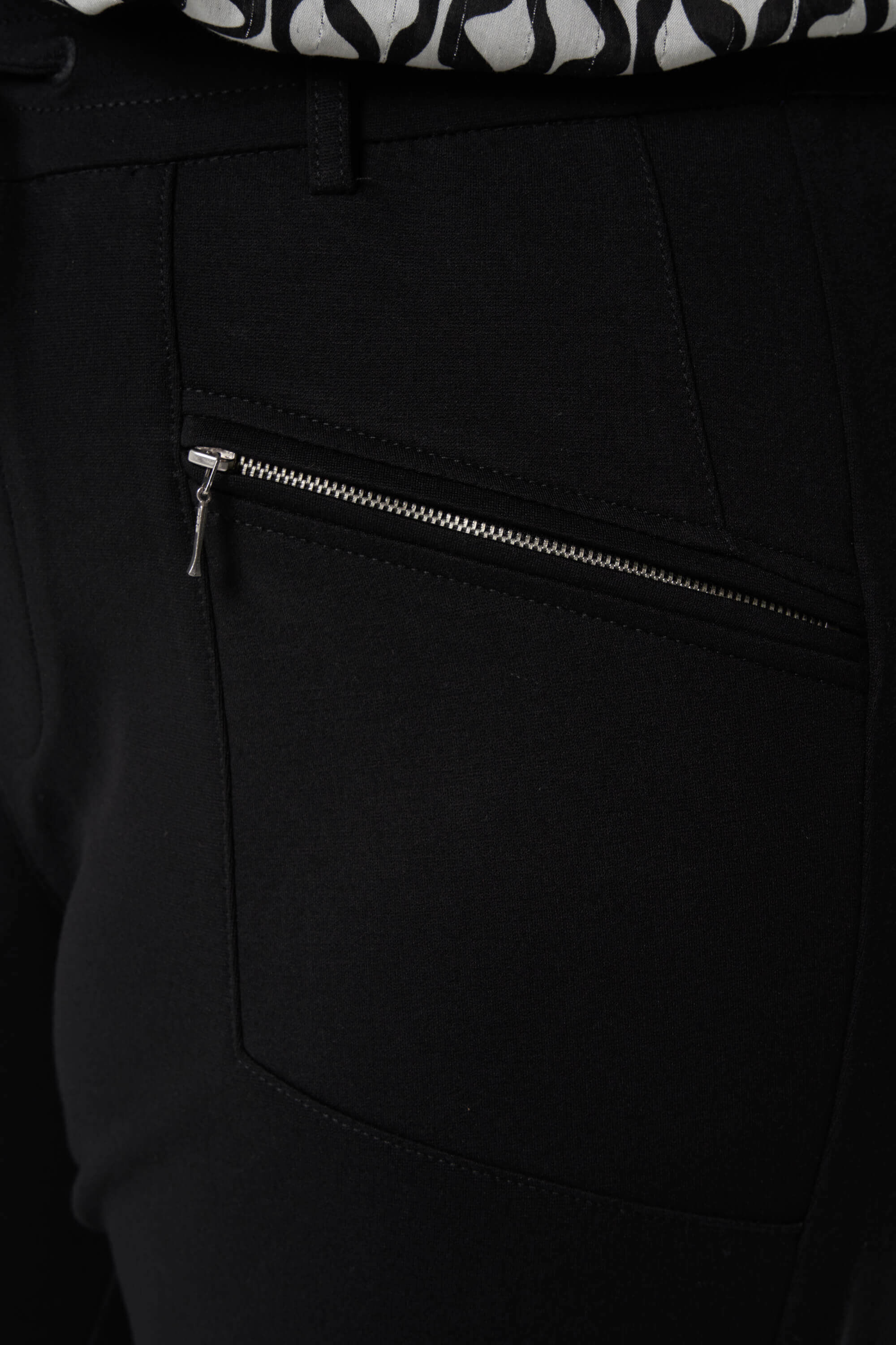 Pantalon avec fermeture &eacute;clair image number 4