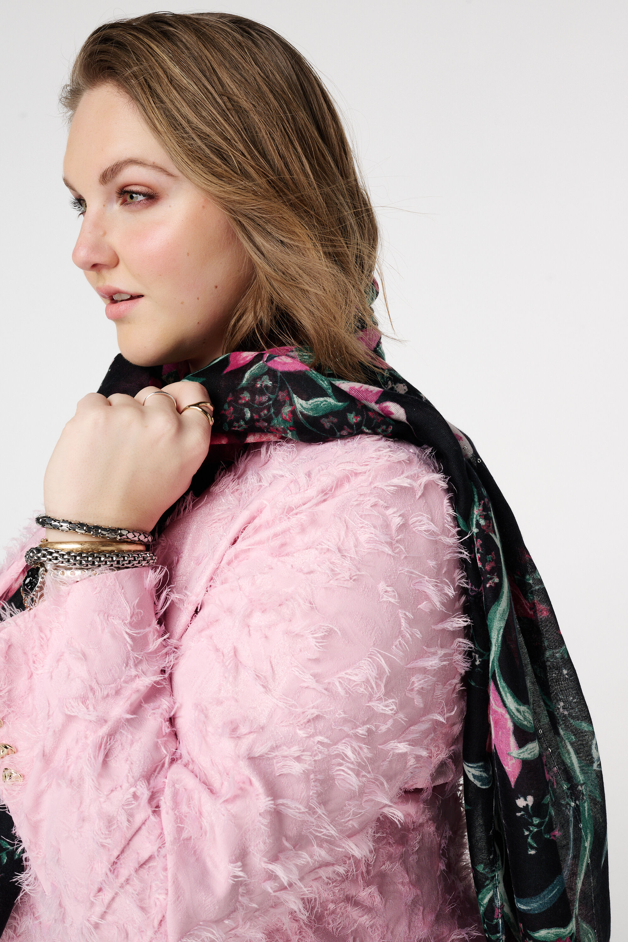 &Eacute;charpe avec imprim&eacute; et strass image number 2