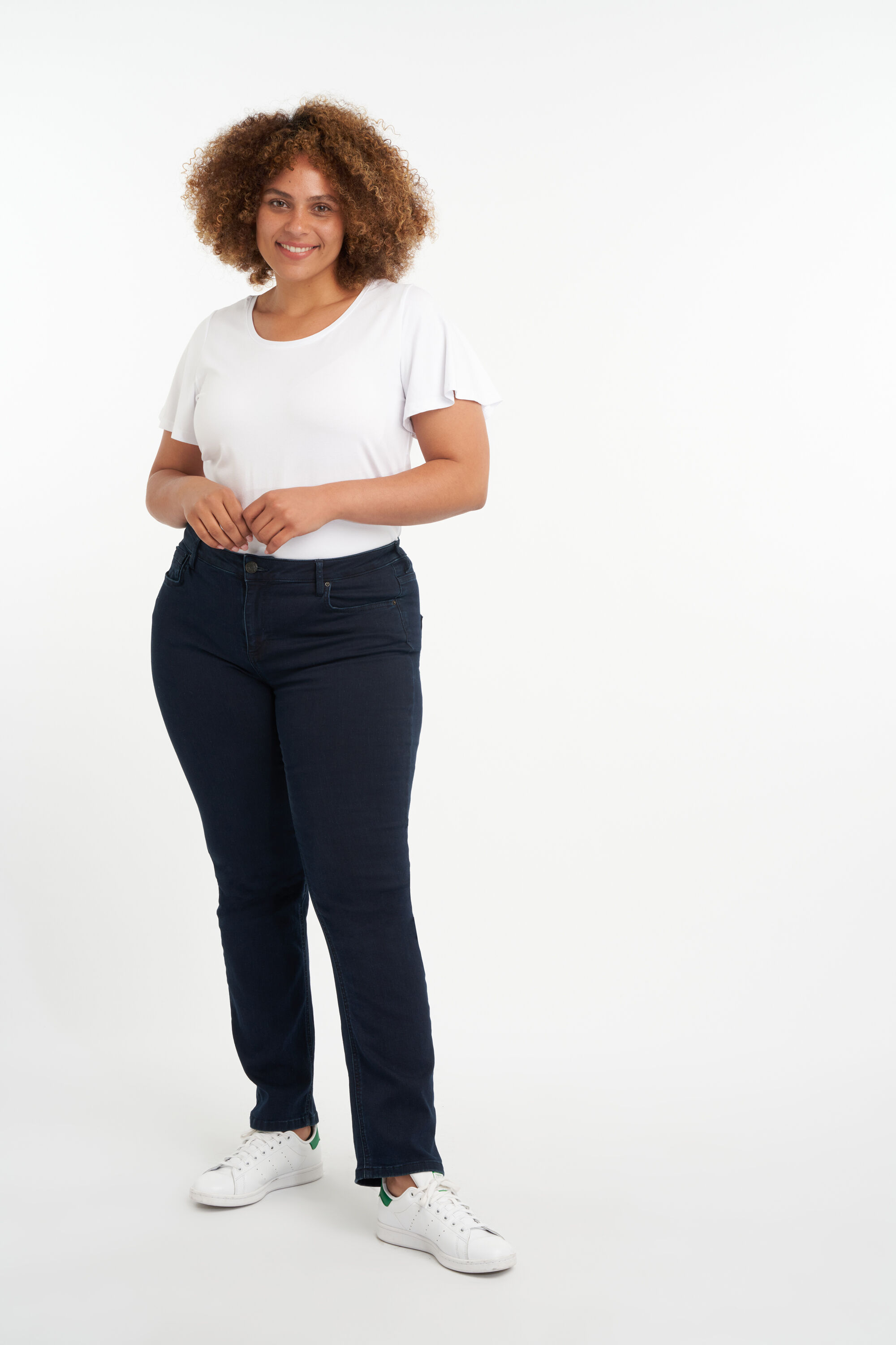 Jeans coupe droite LILY image number 4