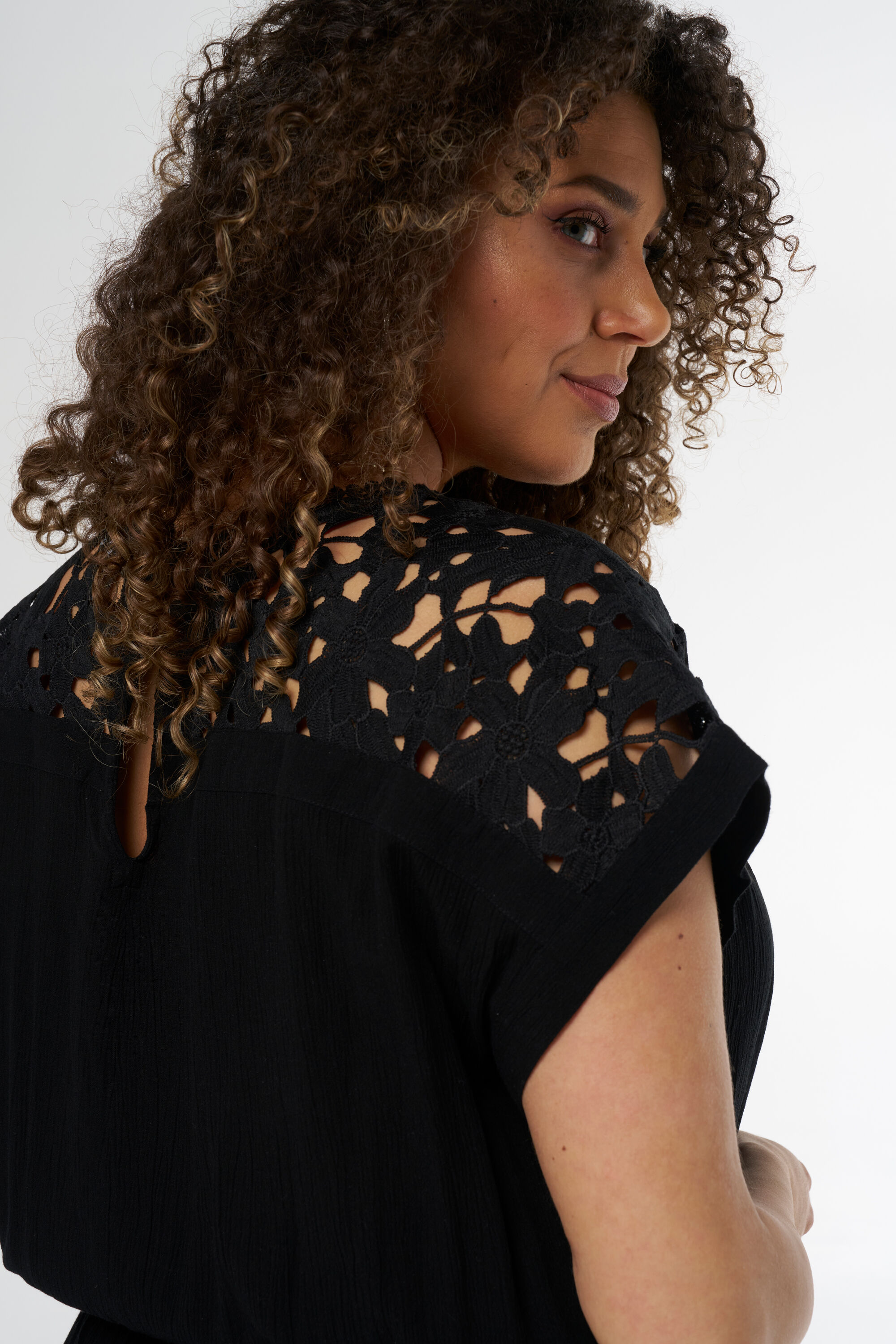 Combinaison avec d&eacute;tails image number 4