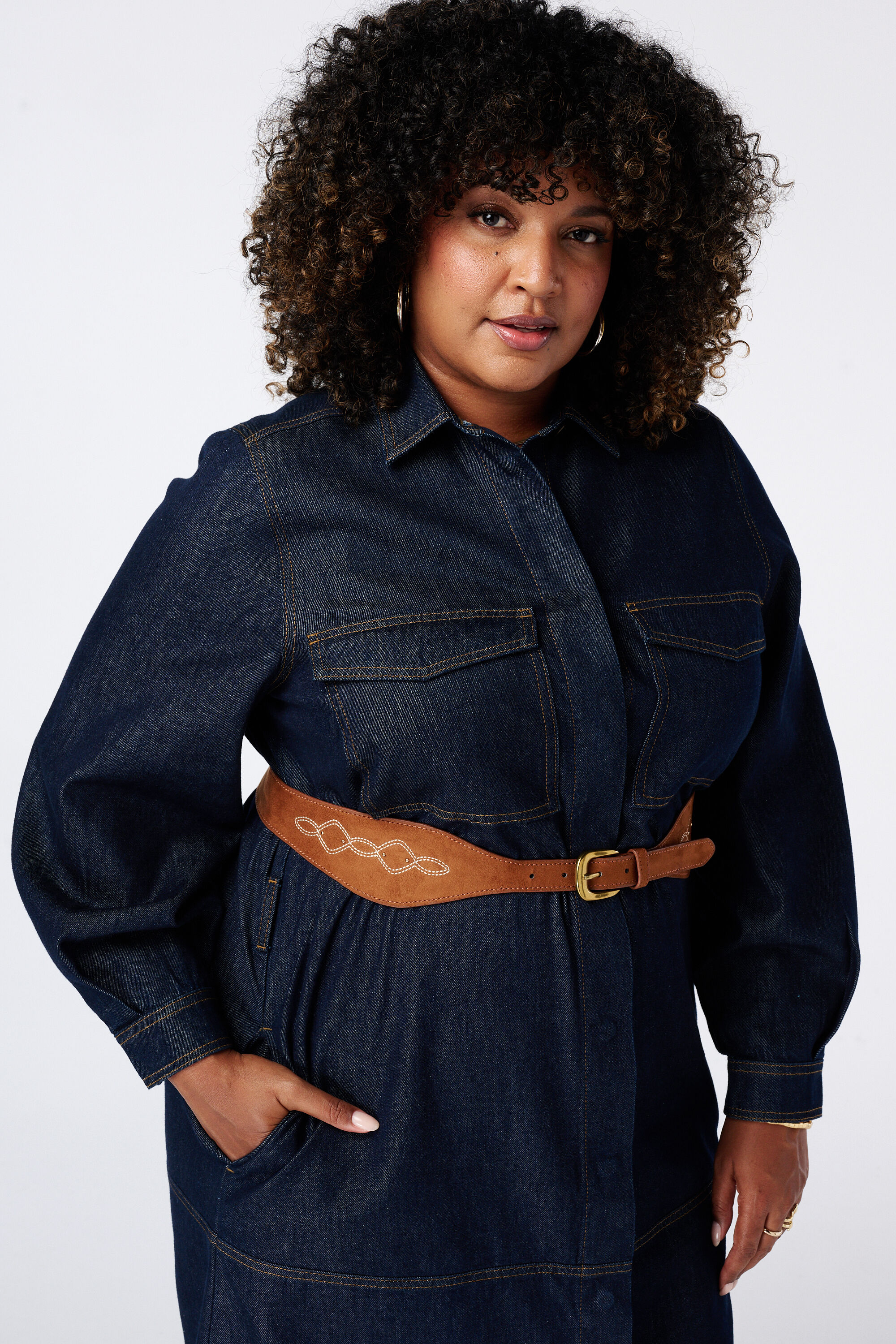 Ceinture western avec boucle dor&eacute;e