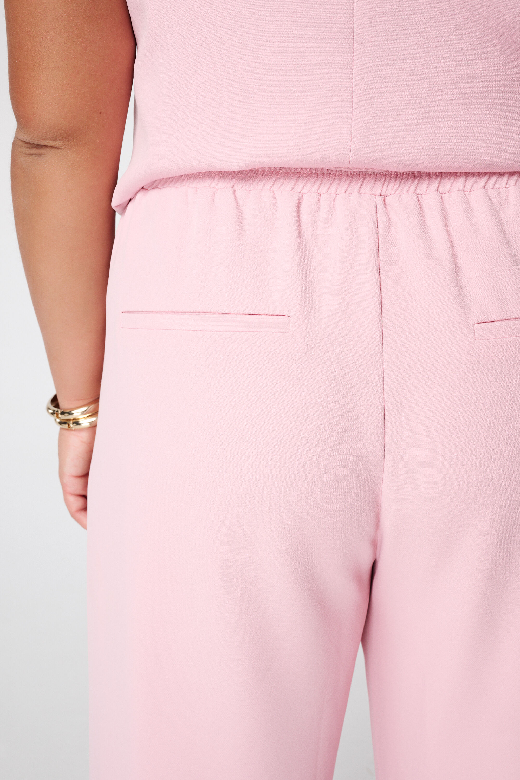 Pantalon avec taille &eacute;lastiqu&eacute;e image number 4