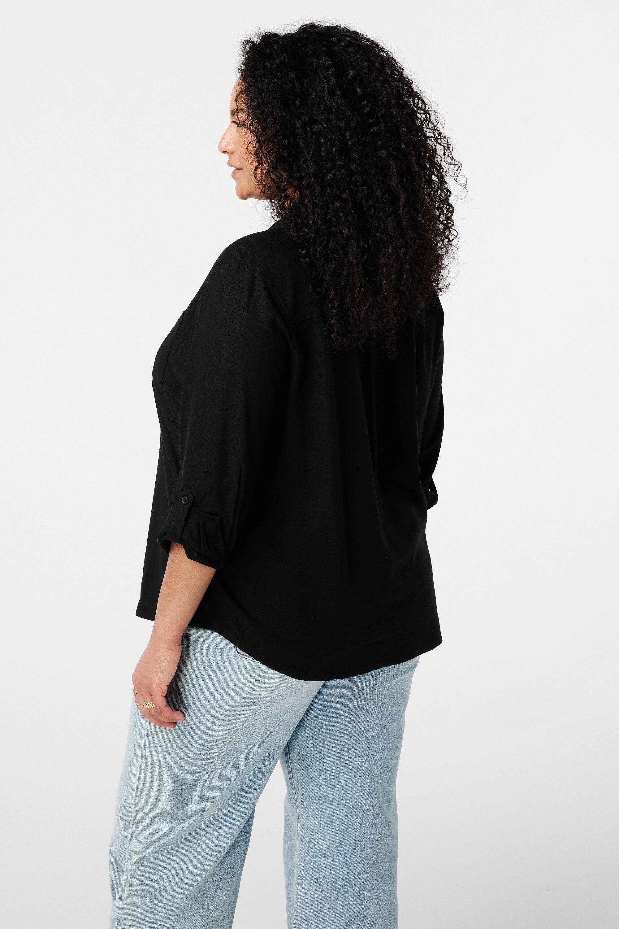 Chemisier en lin avec poches image number 3