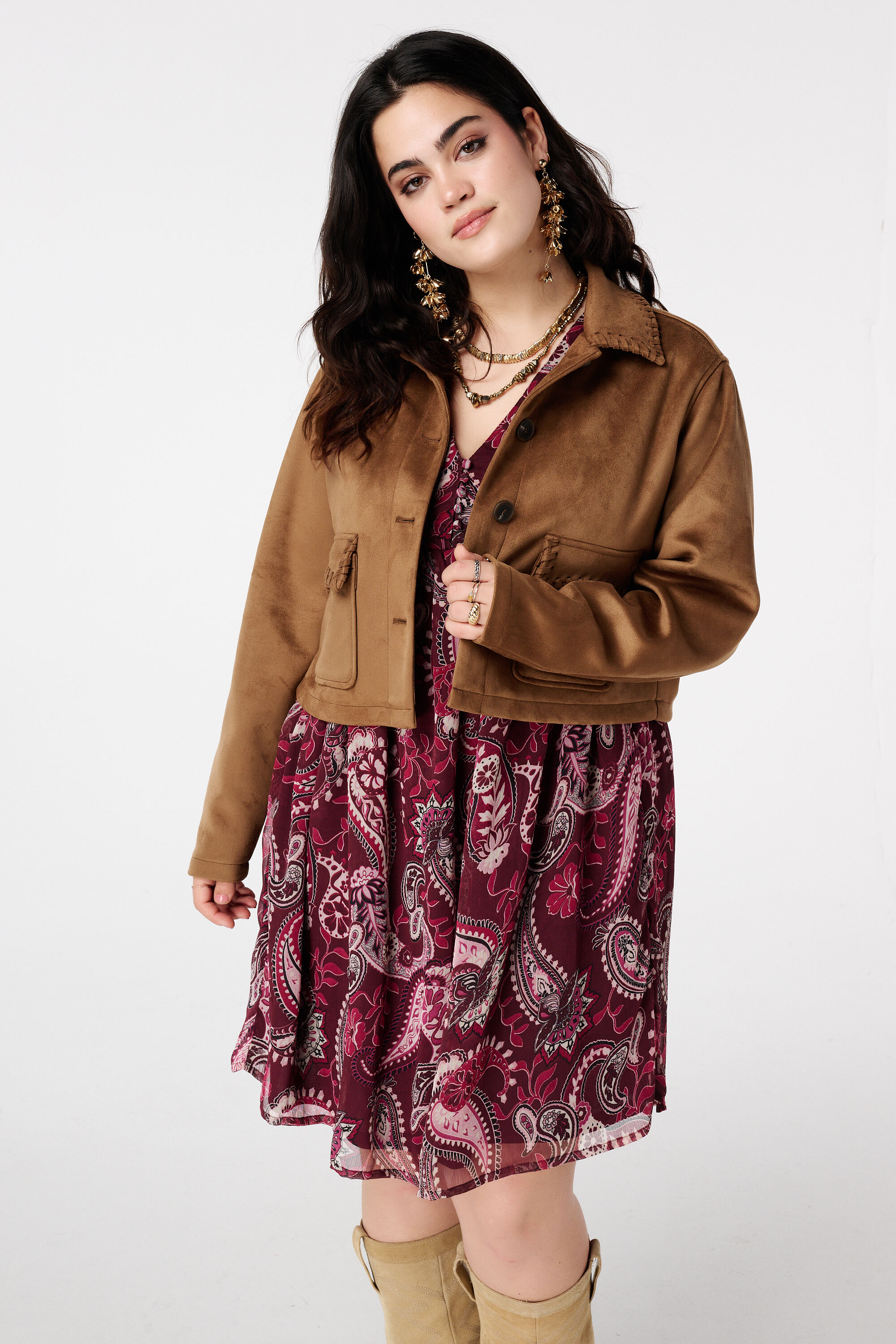 Veste courte effet su&eacute;dine avec surpiq&ucirc;res