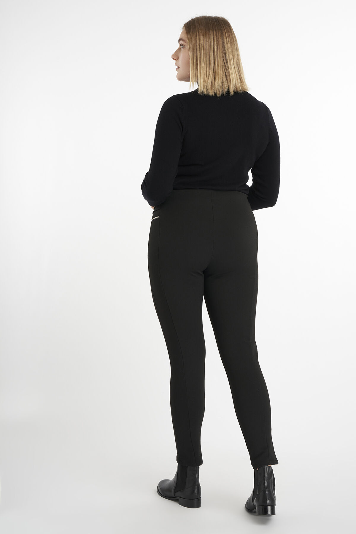 Tregging aux fermetures d&eacute;coratives image number 3