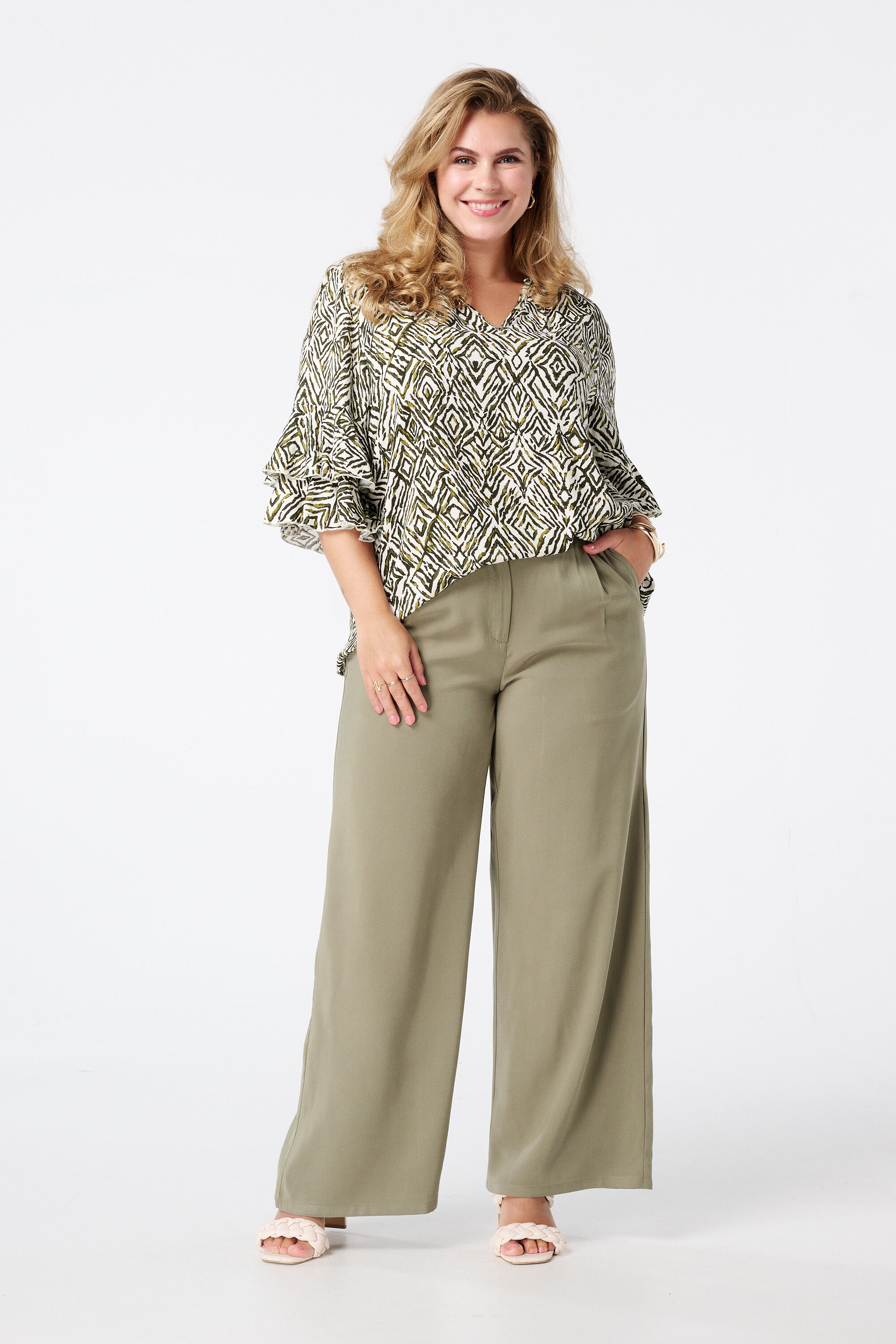 Chemisier imprim&eacute; &agrave; manches &agrave; volants image number 5