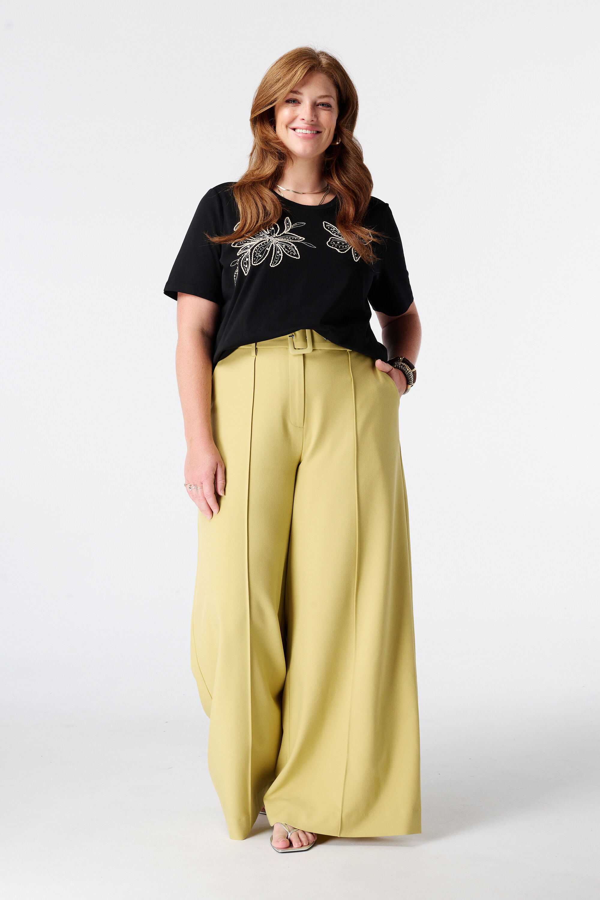 Pantalon large avec ceinture