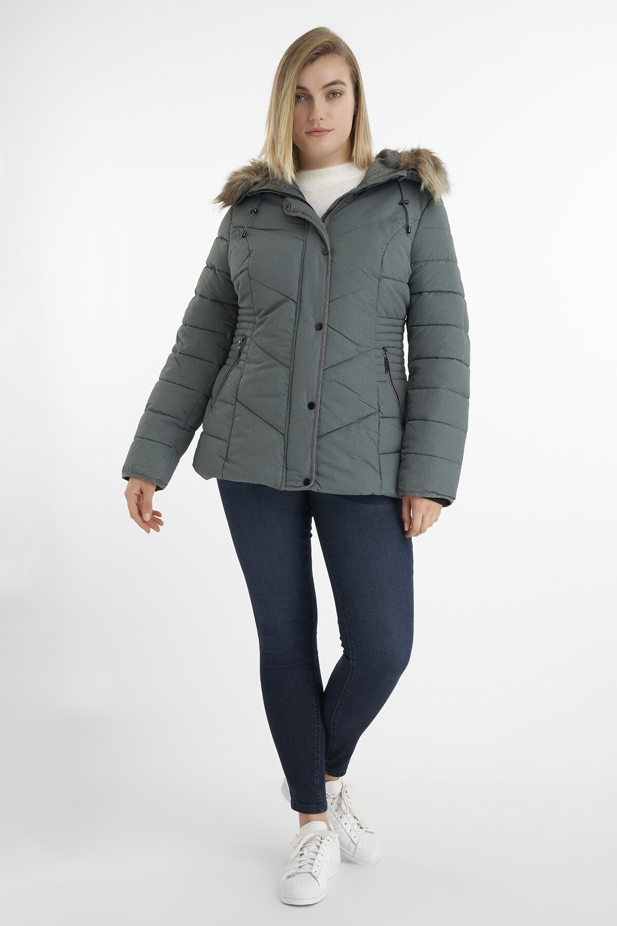 Manteau matelass&eacute; &agrave; capuche image number 6