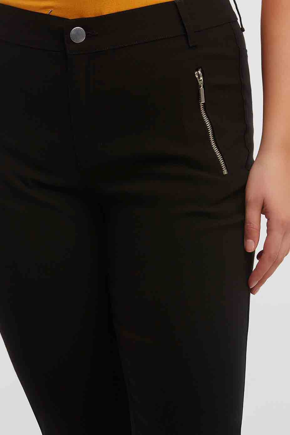 Pantalon corsaire avec fermetures &Eacute;clair image number 4