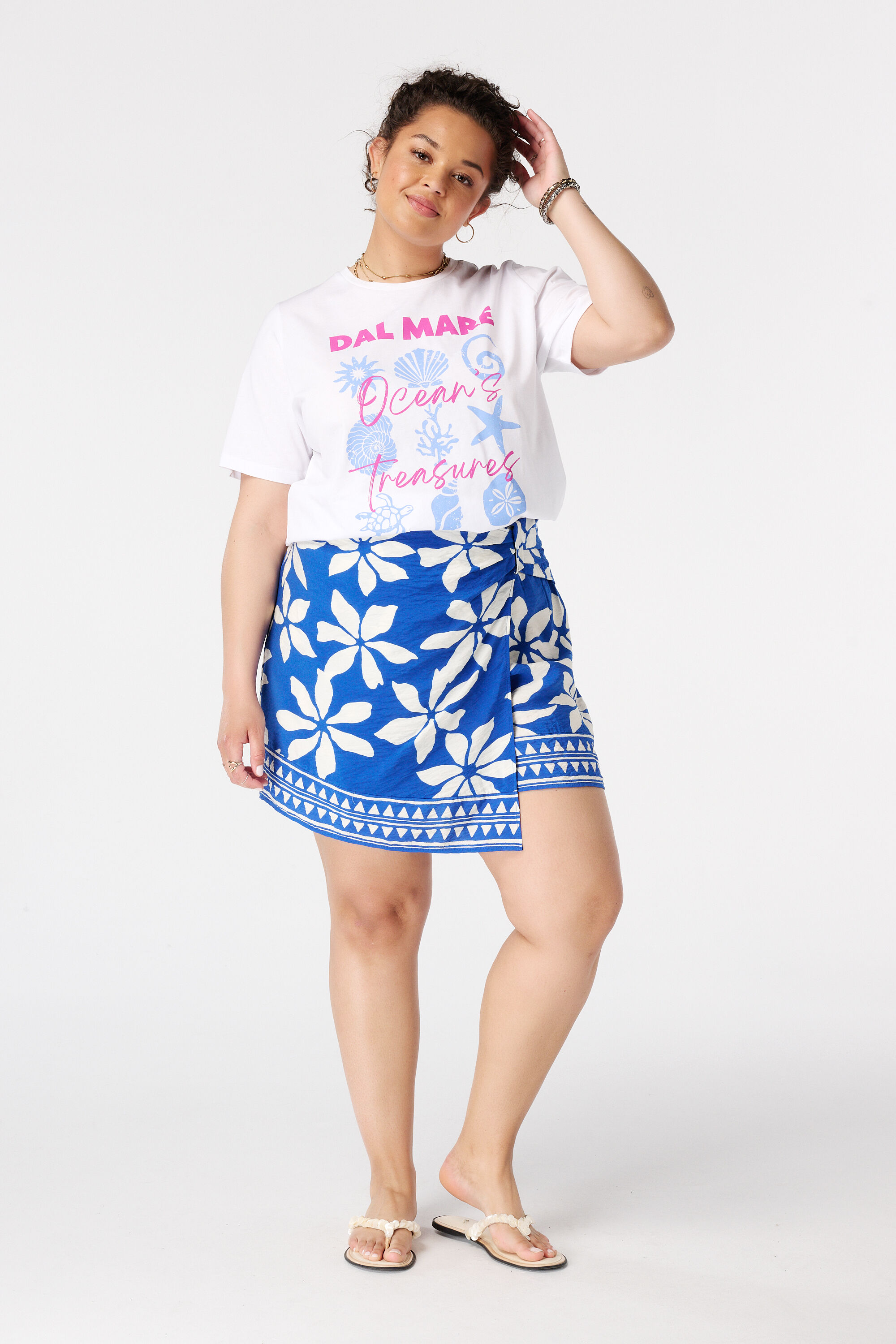 T-shirt imprim&eacute; image number 5