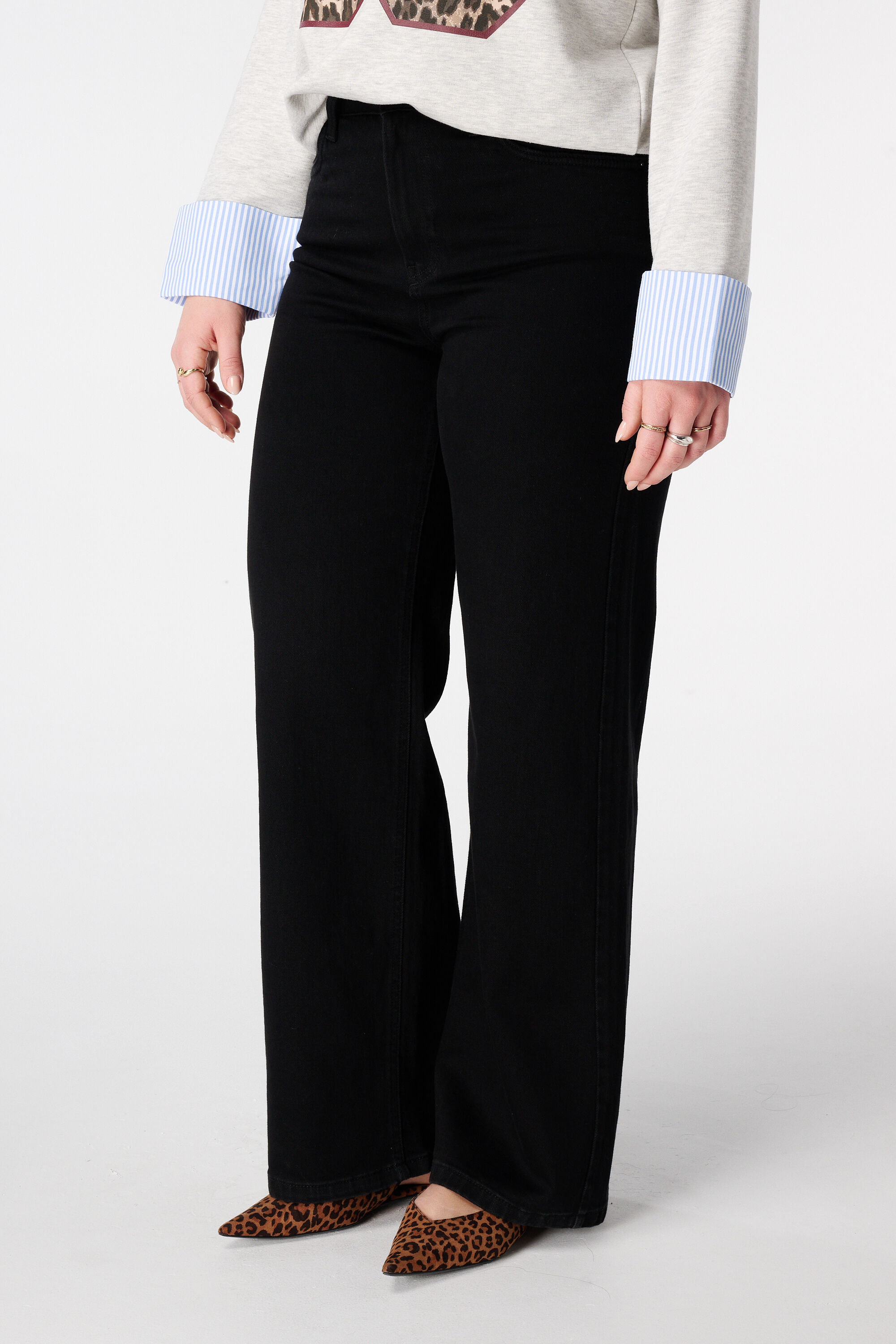 Jean &eacute;vas&eacute; IVY image number 5