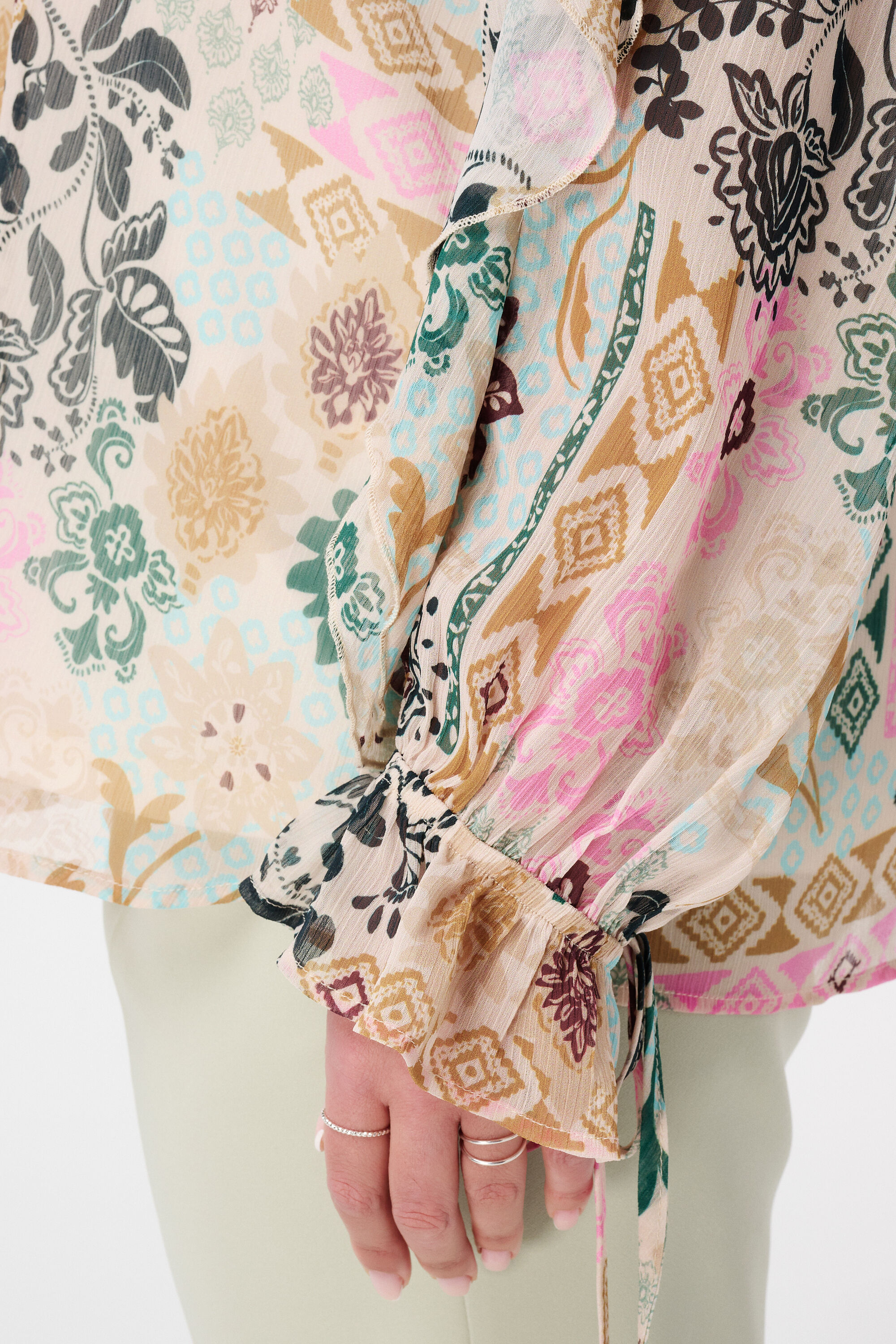 Chemisier &agrave; volants image number 4