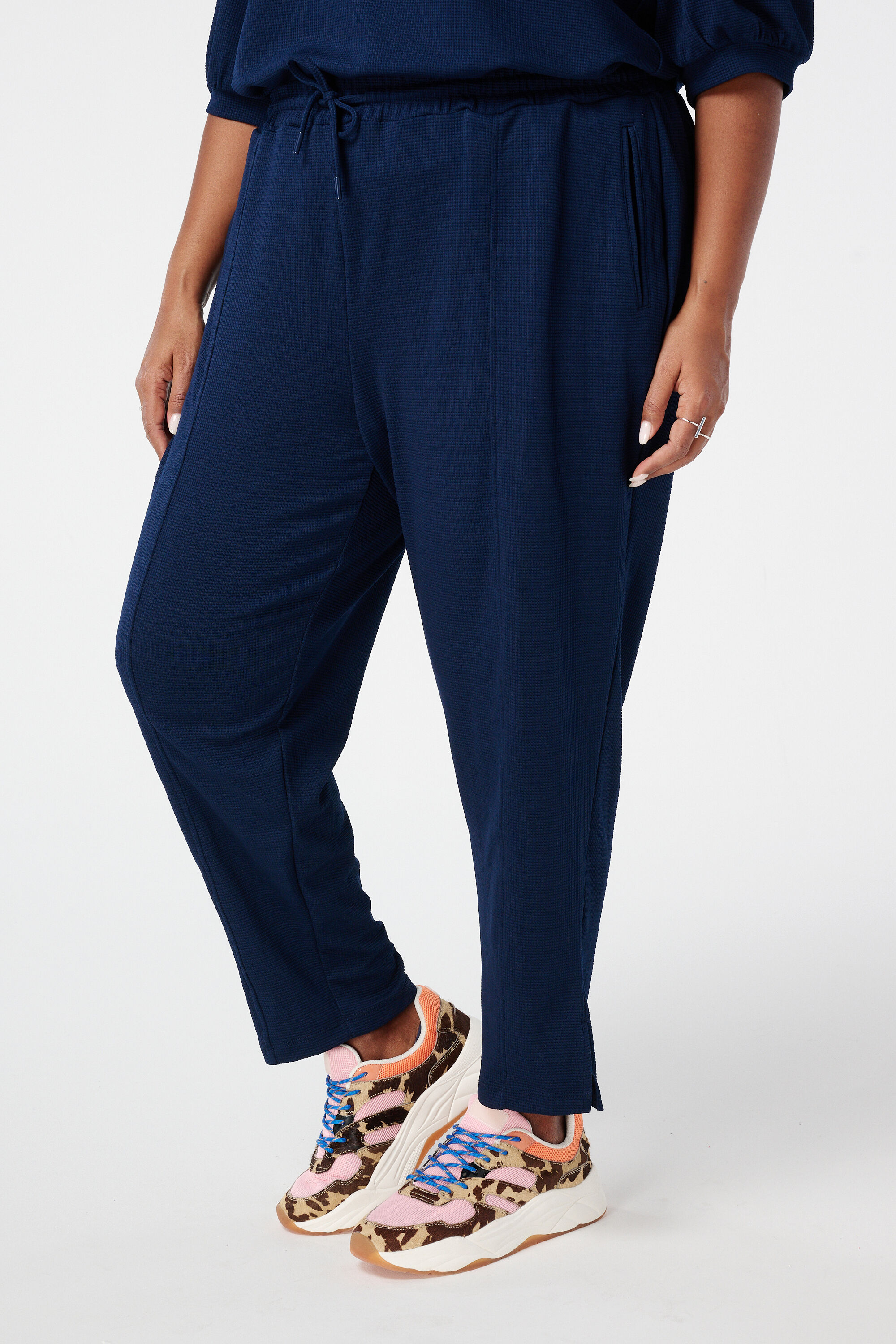 Pantalon avec taille &eacute;lastique image number 5