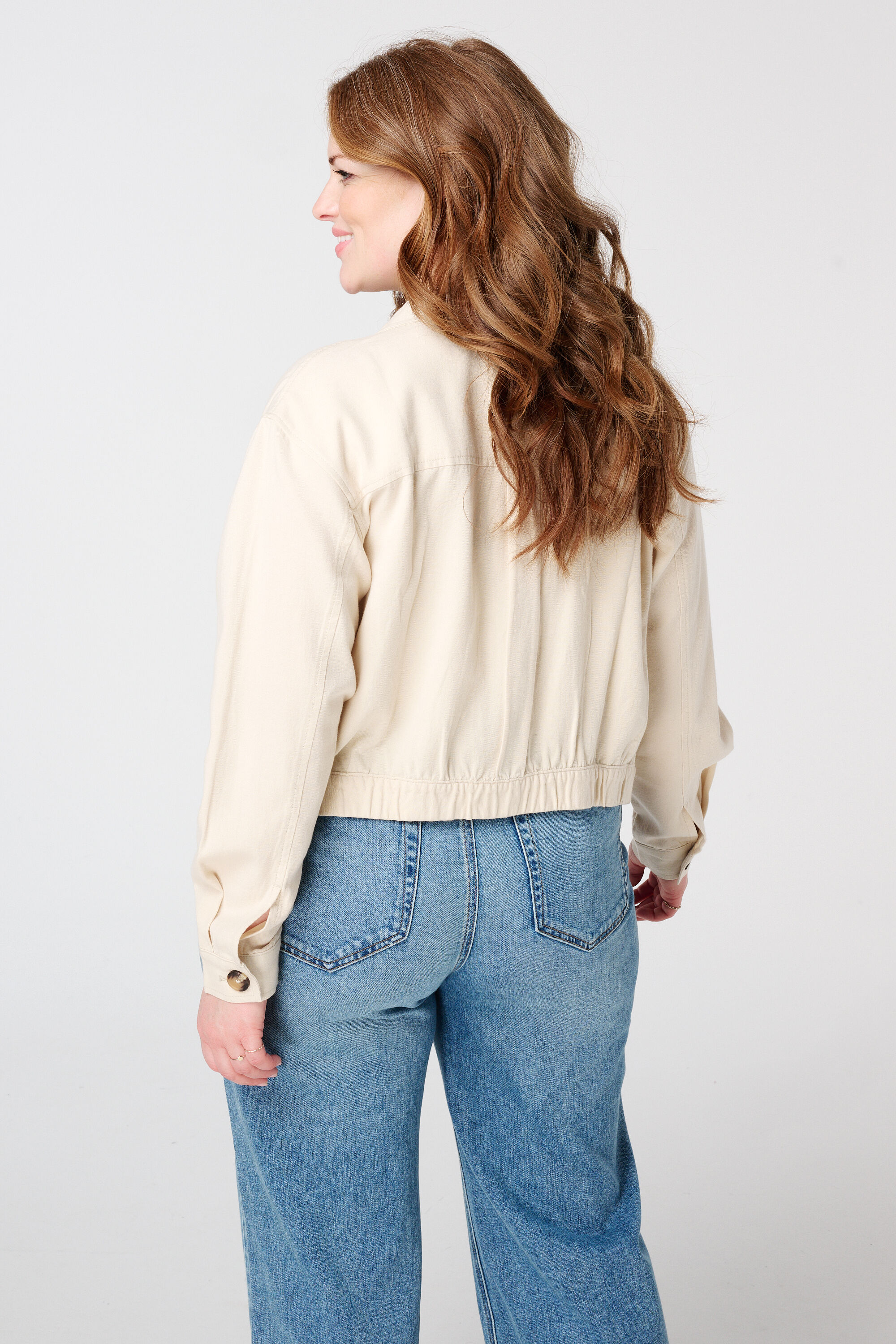 Gilet en lin avec boutons  image number 3