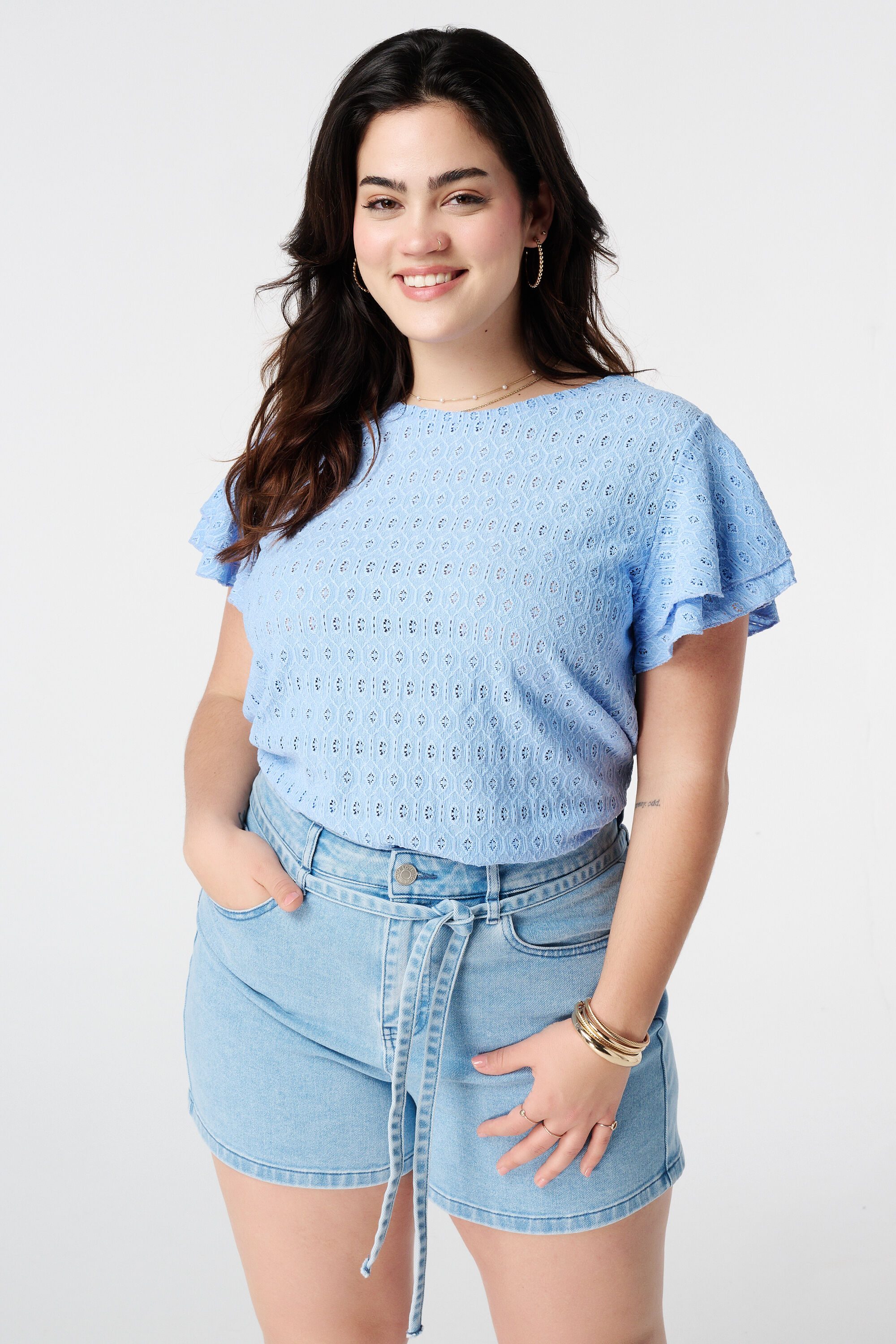 Haut avec motif ajour&eacute; image number 3