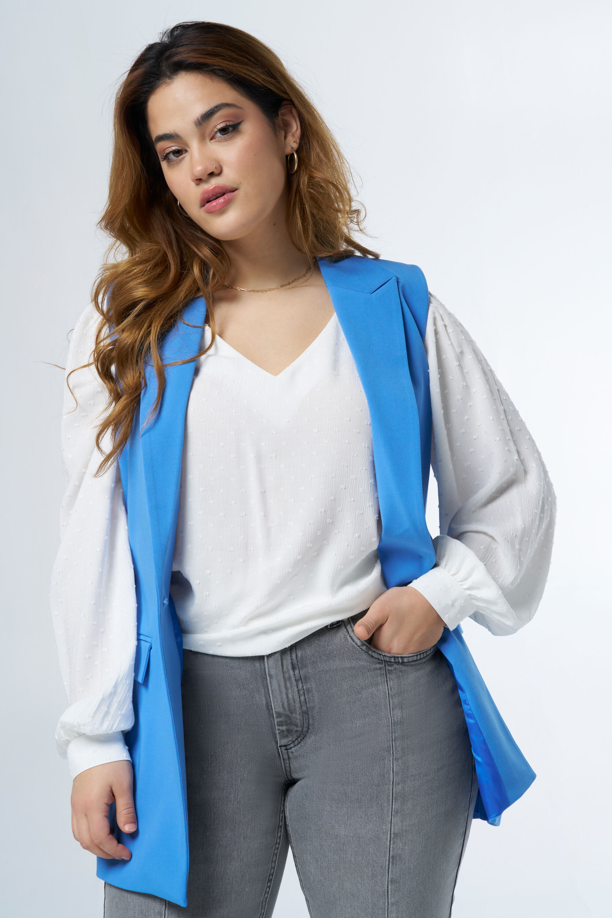 Gilet avec ceinture assortie image number 5