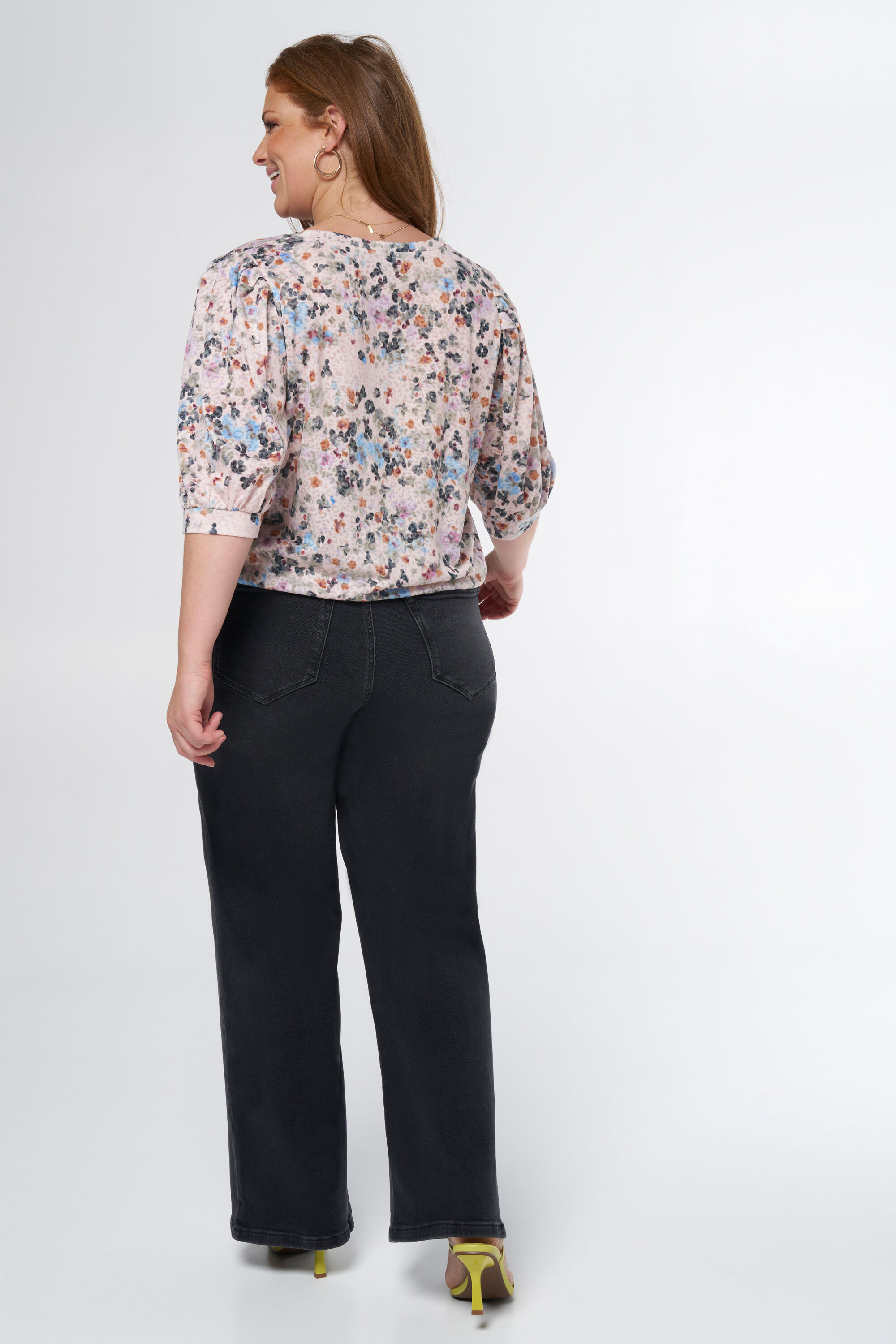 Haut &agrave; imprim&eacute; avec col en V image number 3