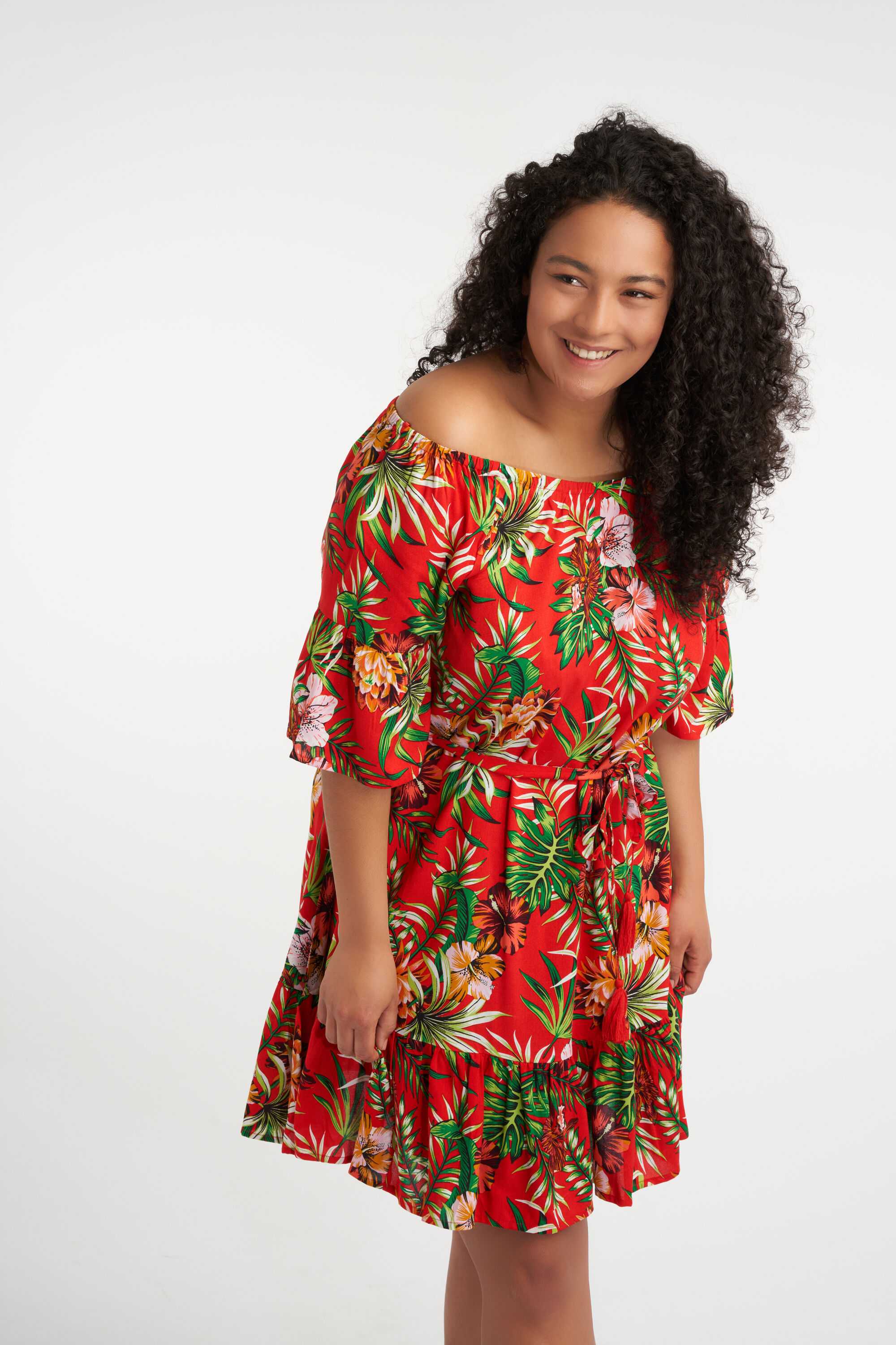 Robe imprim&eacute;e &agrave; &eacute;paules d&eacute;nud&eacute;es image number 6