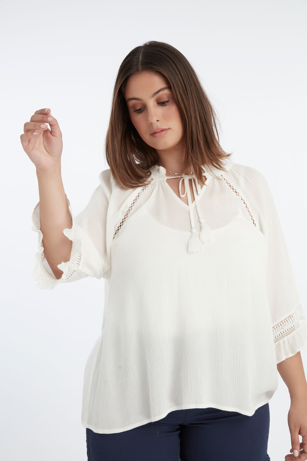 Chemisier avec d&eacute;tails ajour&eacute;s image number 5